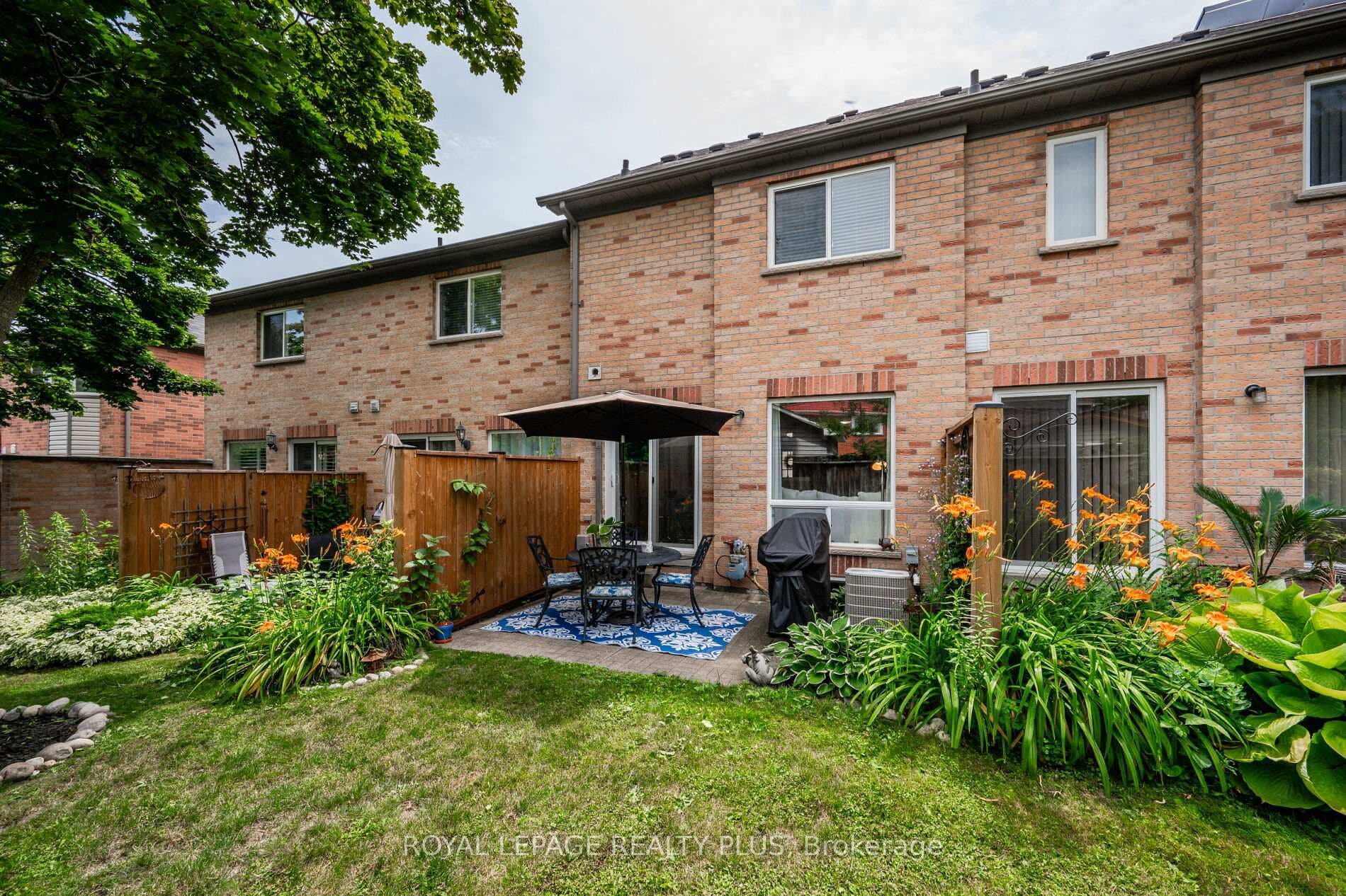 2088 Leanne Boulevard Unit 27 photo 35