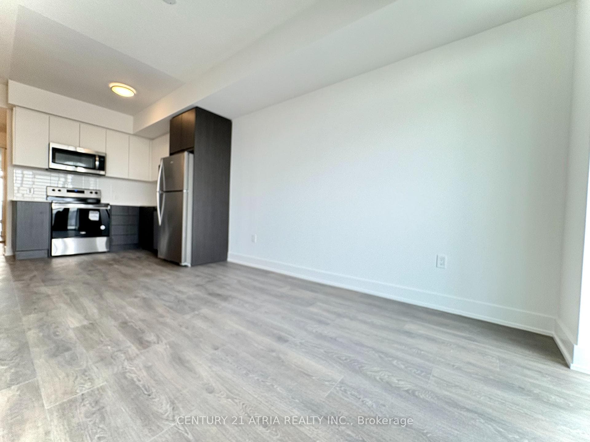 204 Burnhamthrope Road Unit 1705 photo 9