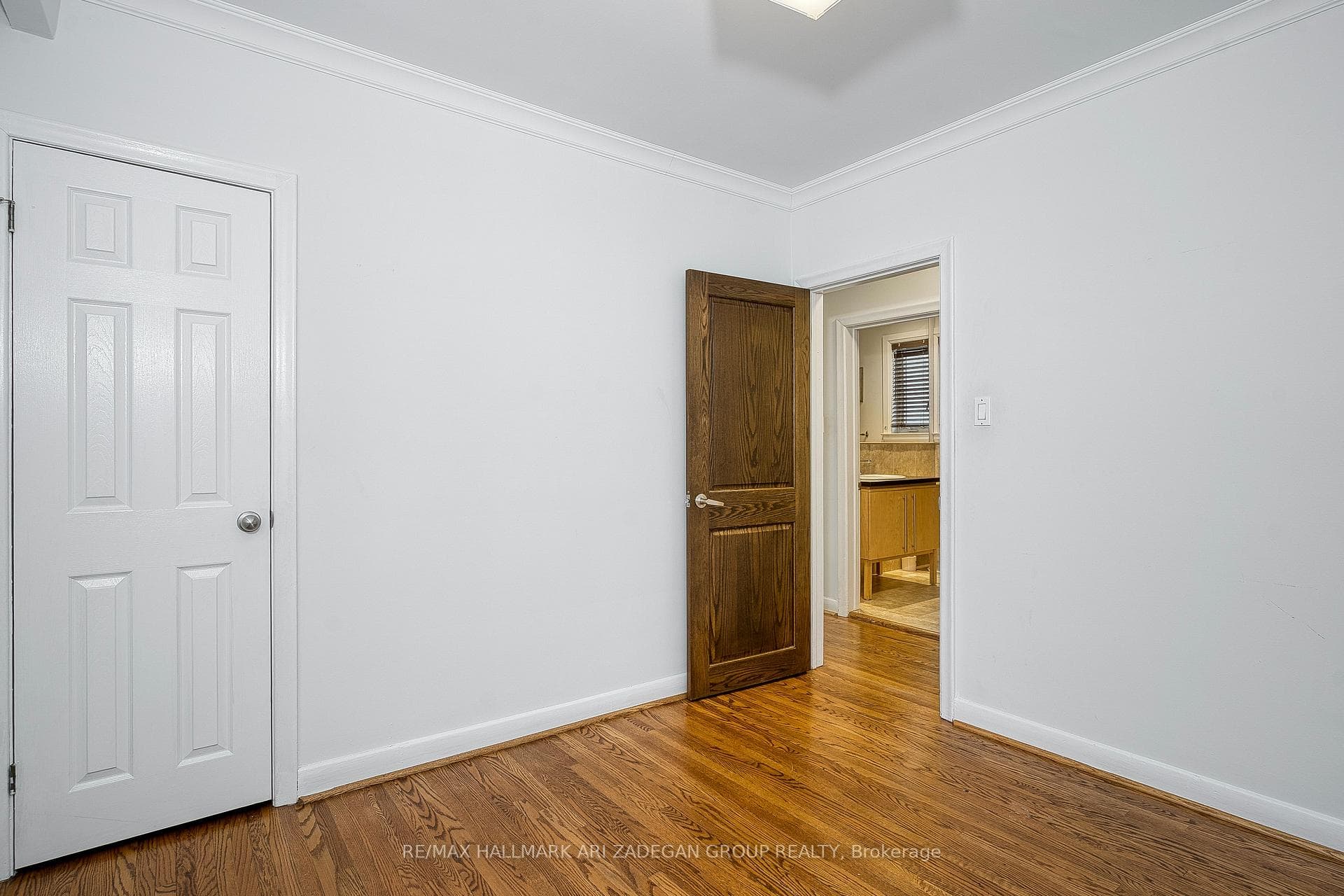 238 Searle Avenue photo 18