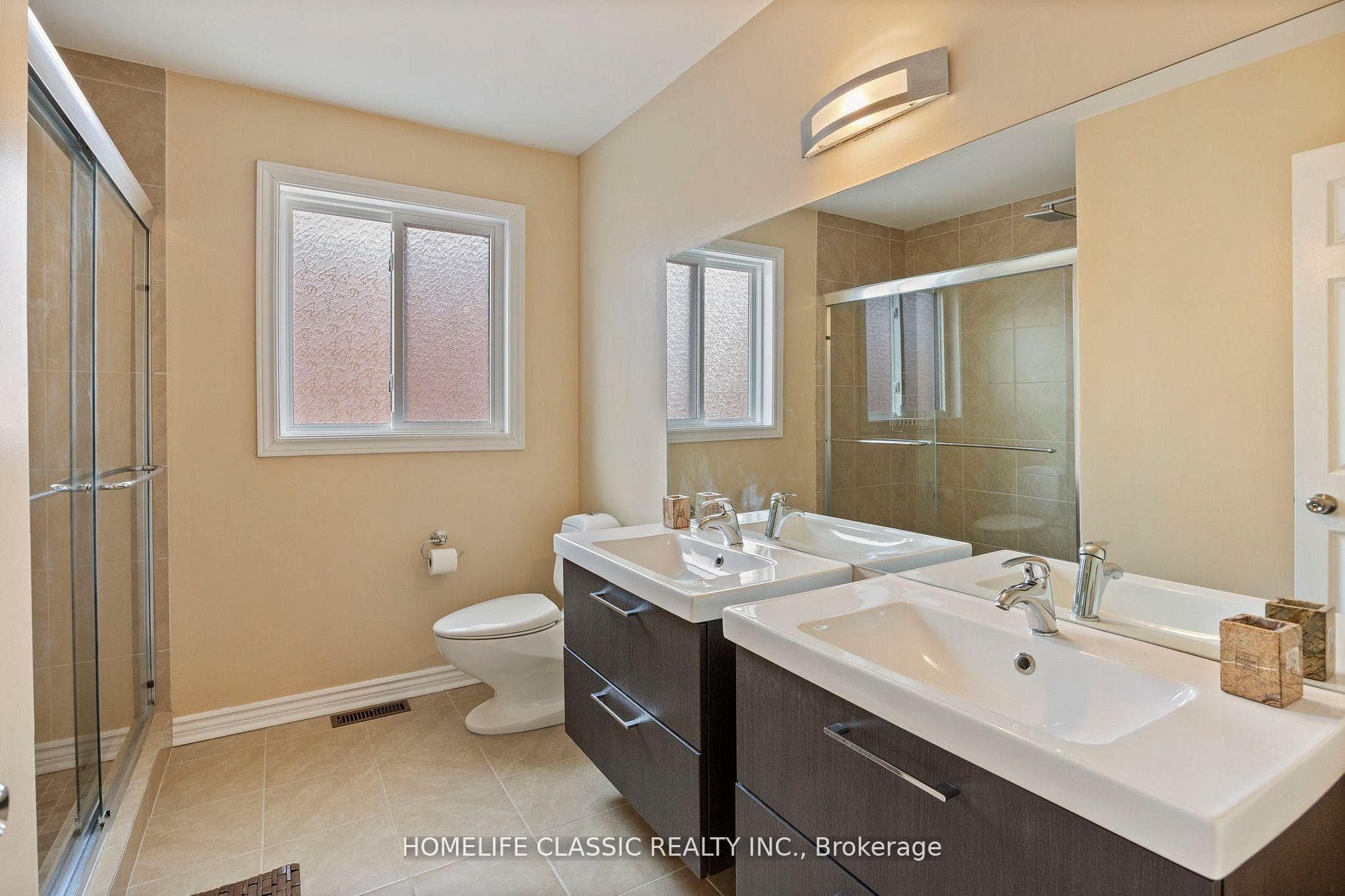 81 Pinewood Drive photo 23