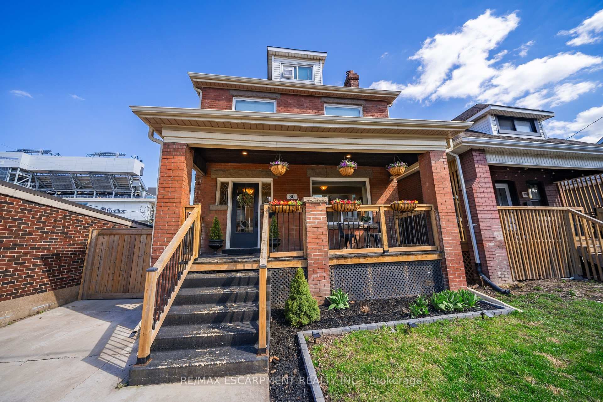 30 Lottridge Street photo 4