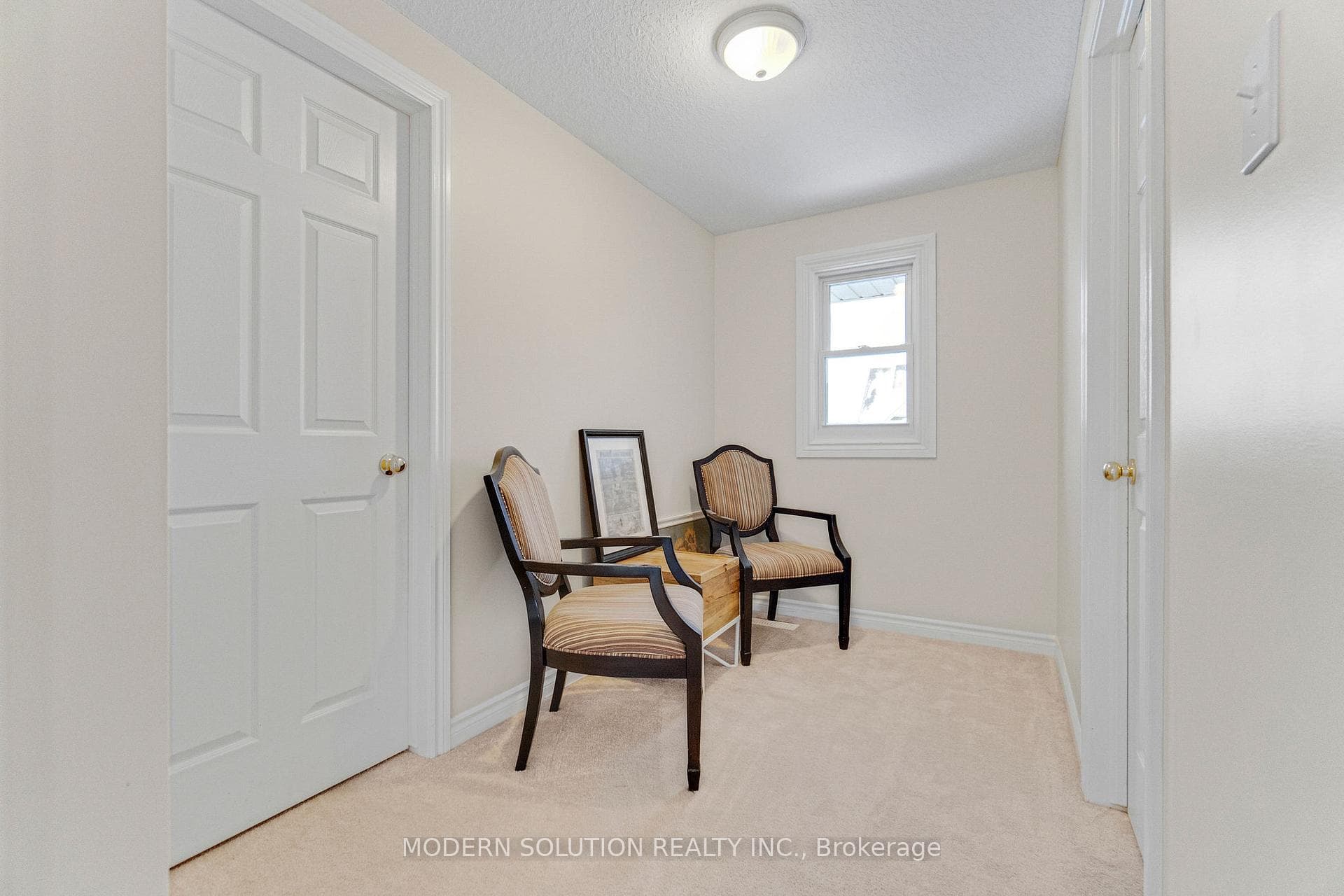 187 Milne Place photo 32