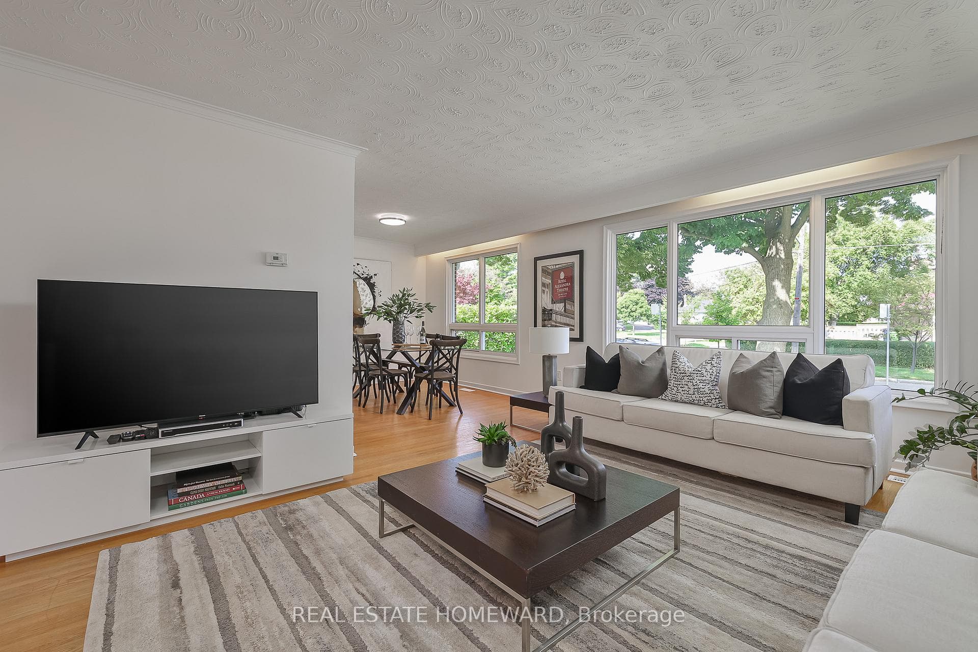 15 Windover Drive photo 6