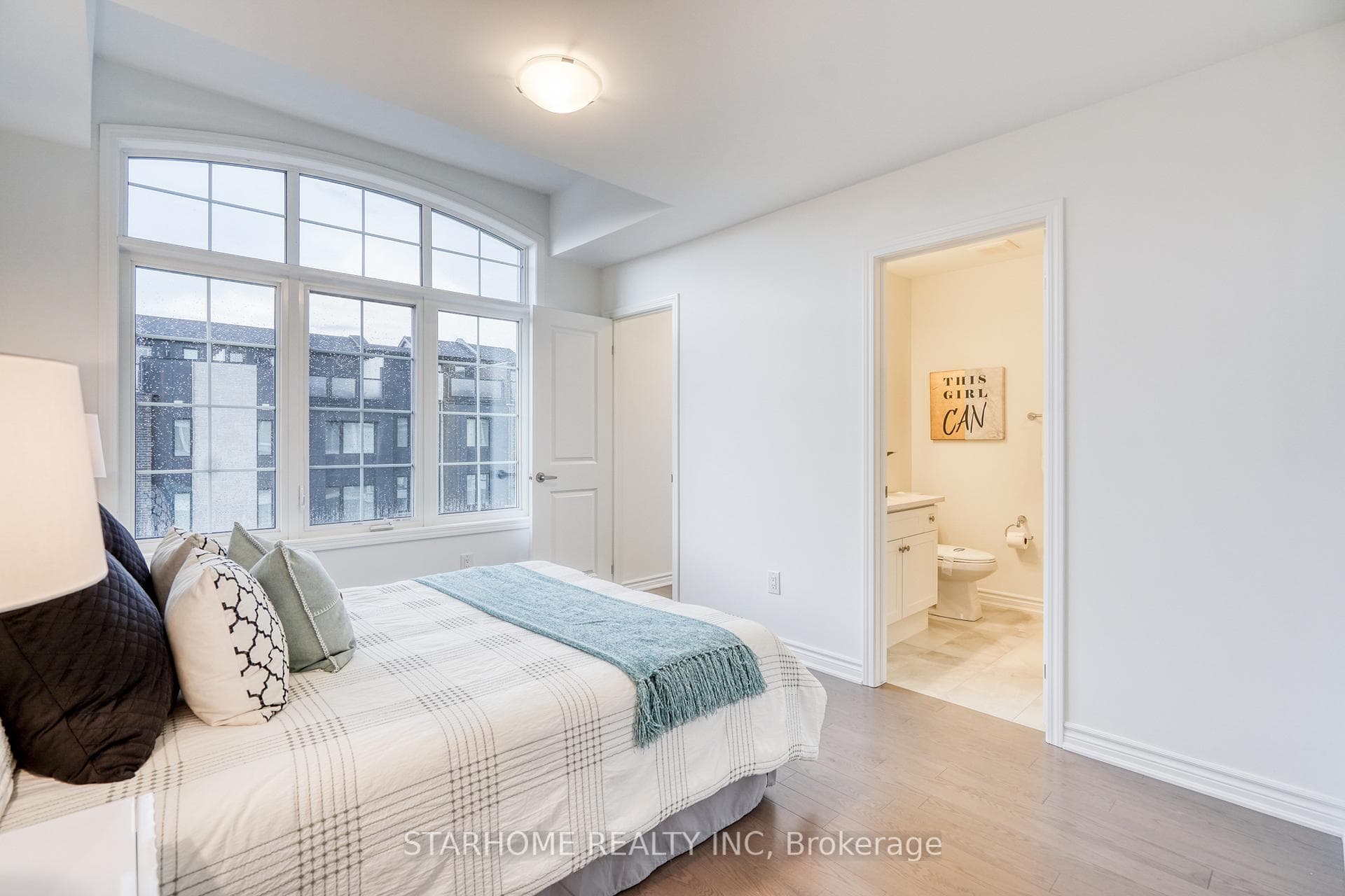 11 Avani Avenue photo 22