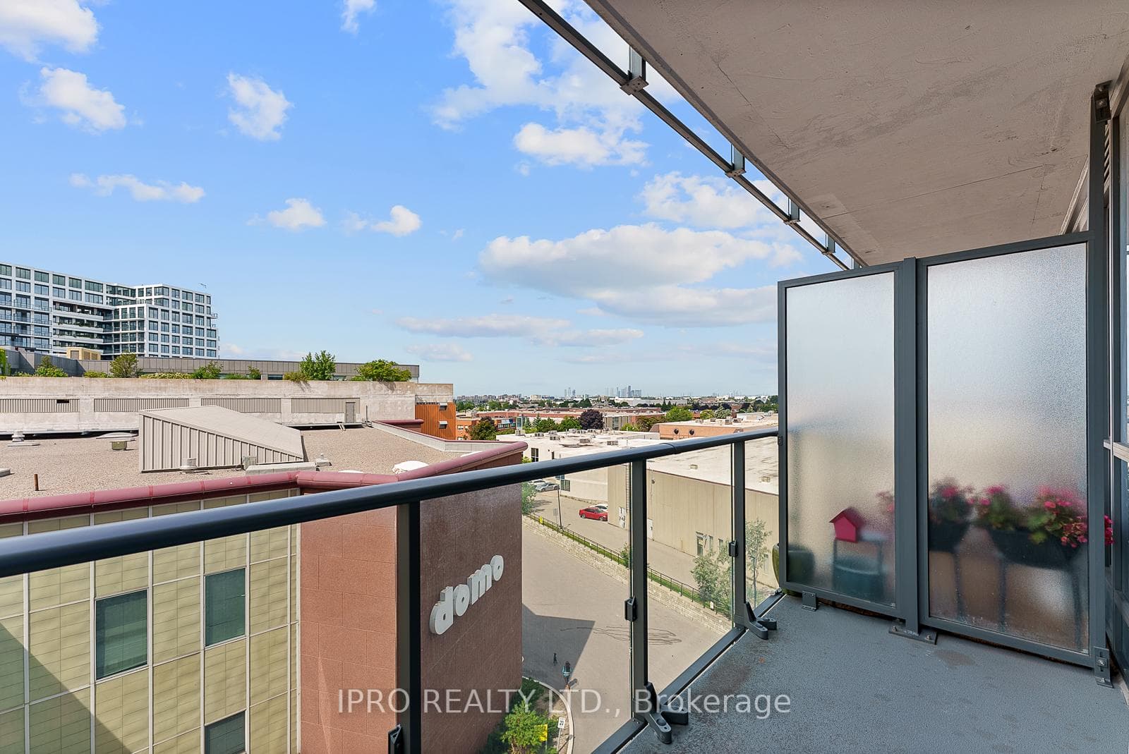 10 De Boers Drive Unit 602 photo 28