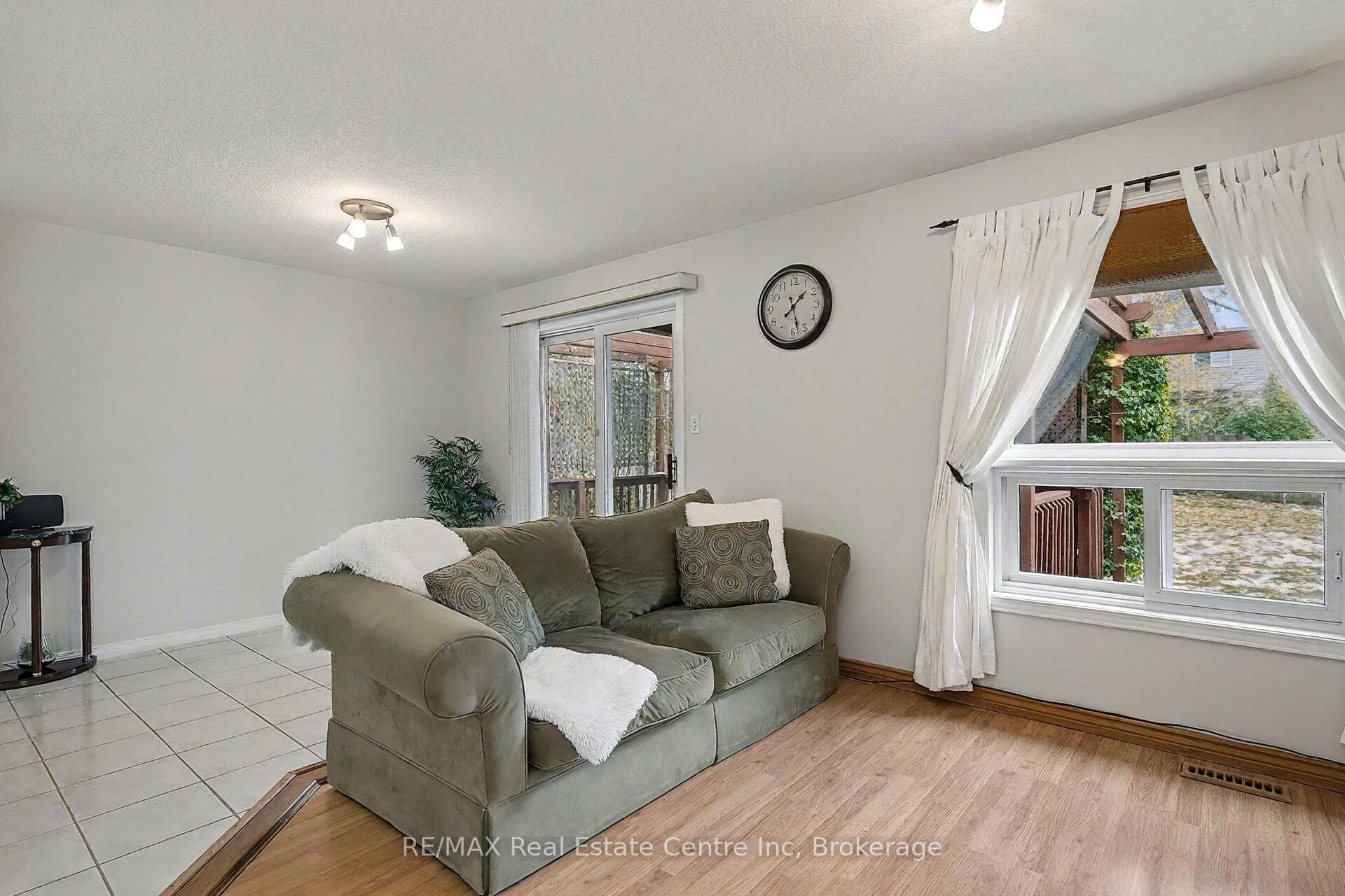 31 Gibb Street photo 12
