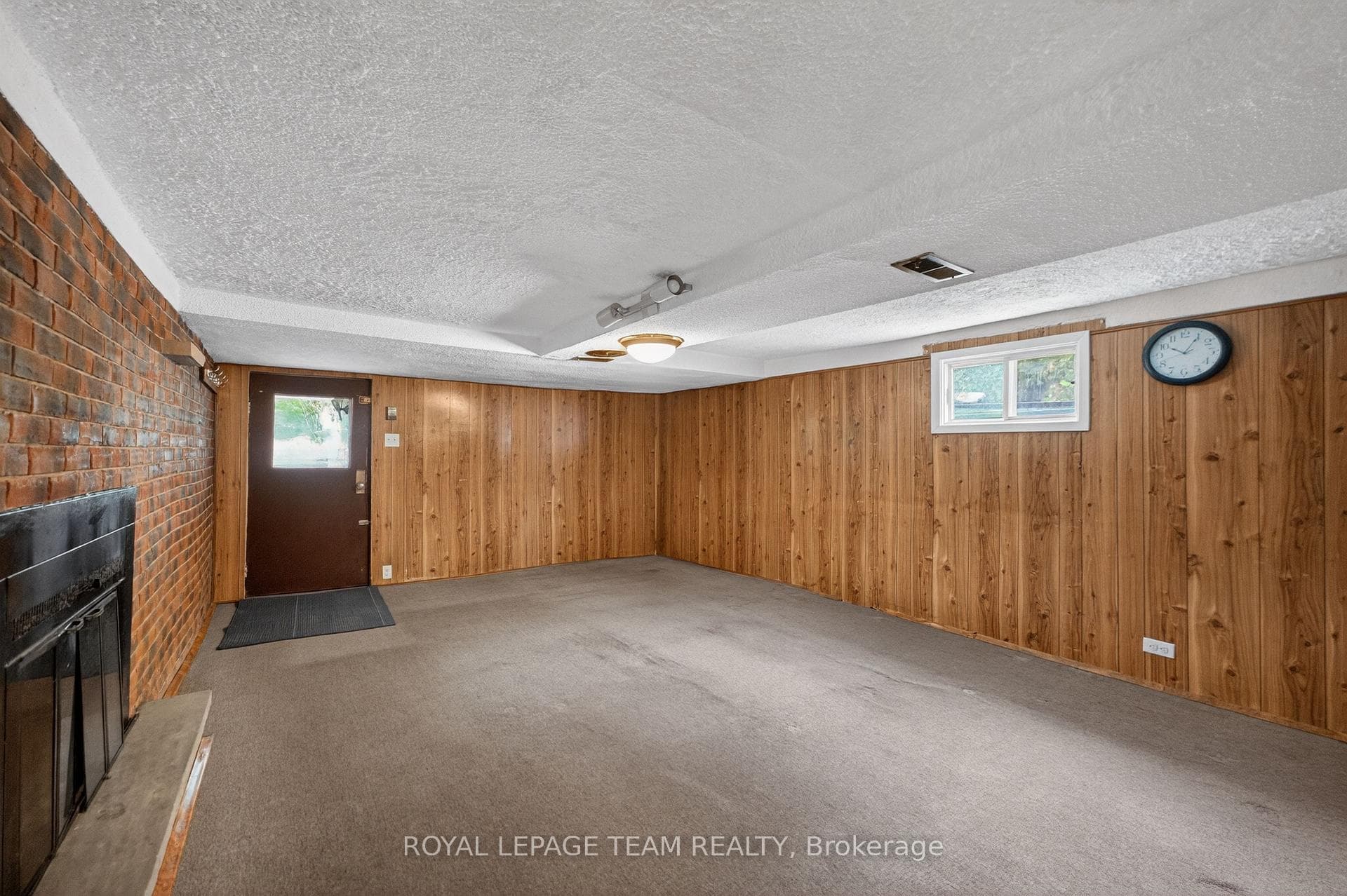 274 Breezehill Avenue photo 26