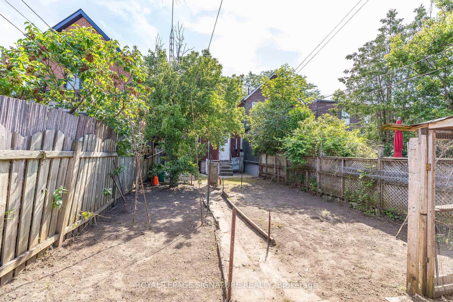 290 Margueretta Street photo 26