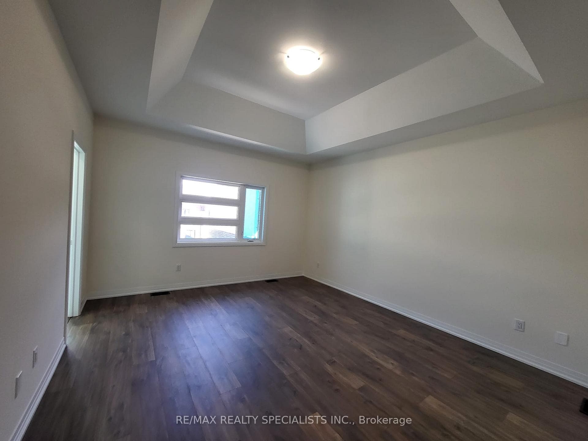 345 Coronation Road photo 9