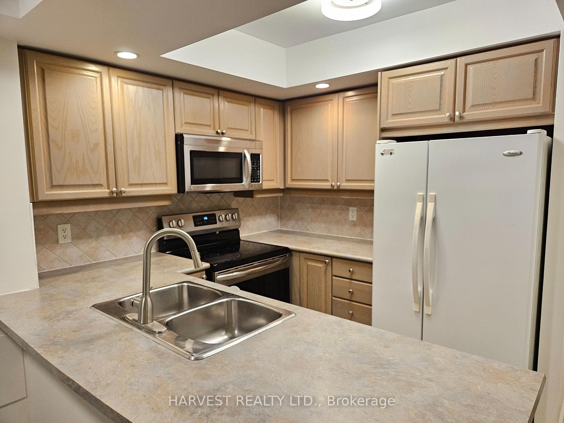 15 Northtown Way Unit 616 photo 4