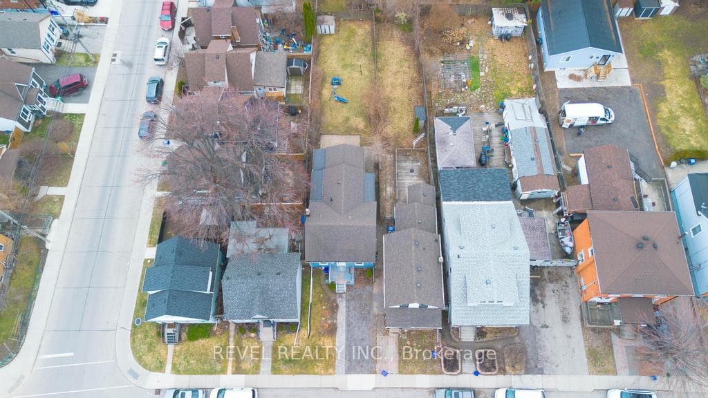 176 Wood Street photo 33