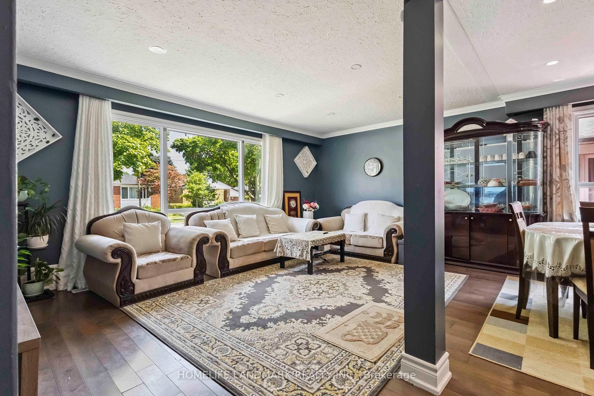 260 Chine Drive photo 5