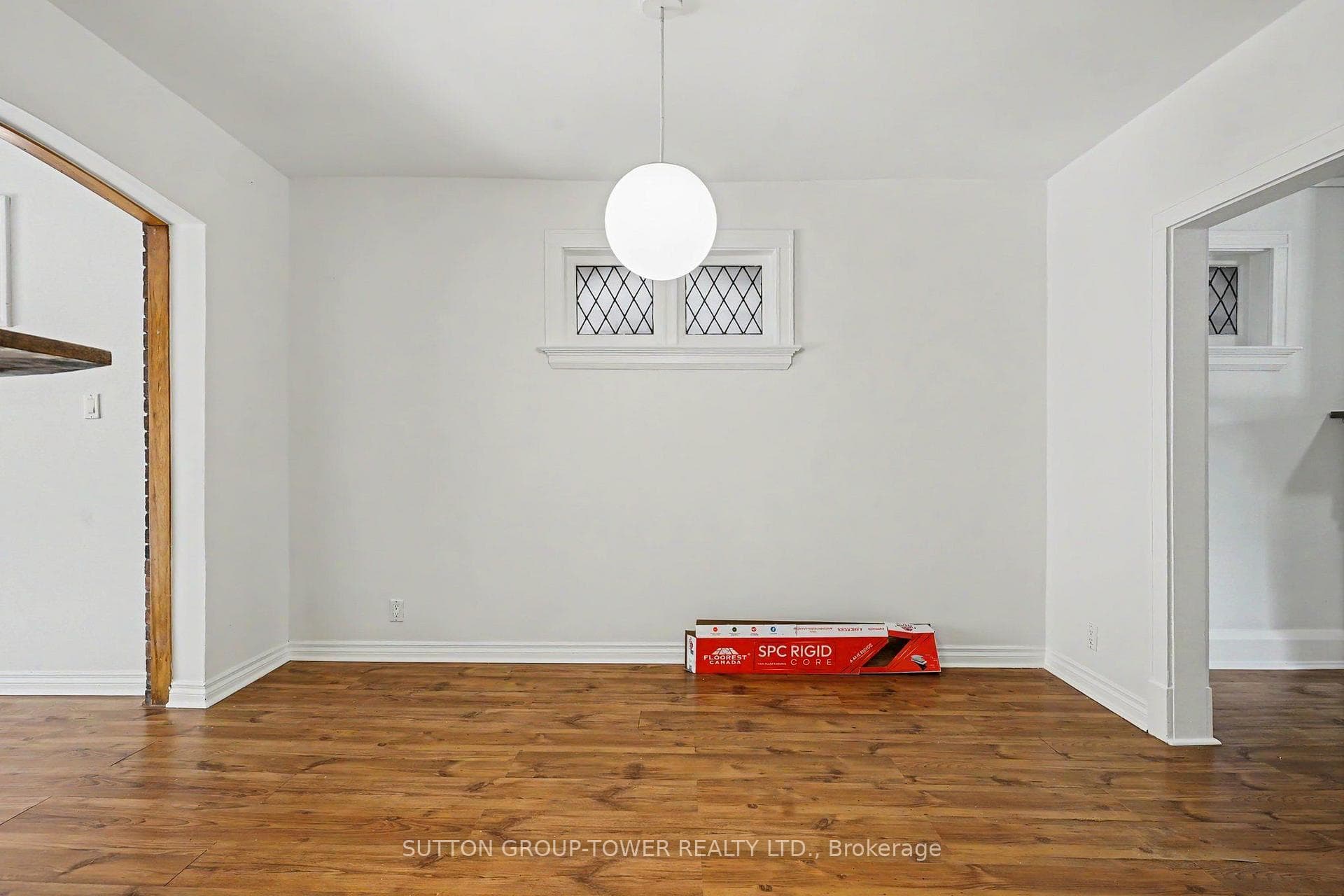 118 Castlefield Avenue photo 8