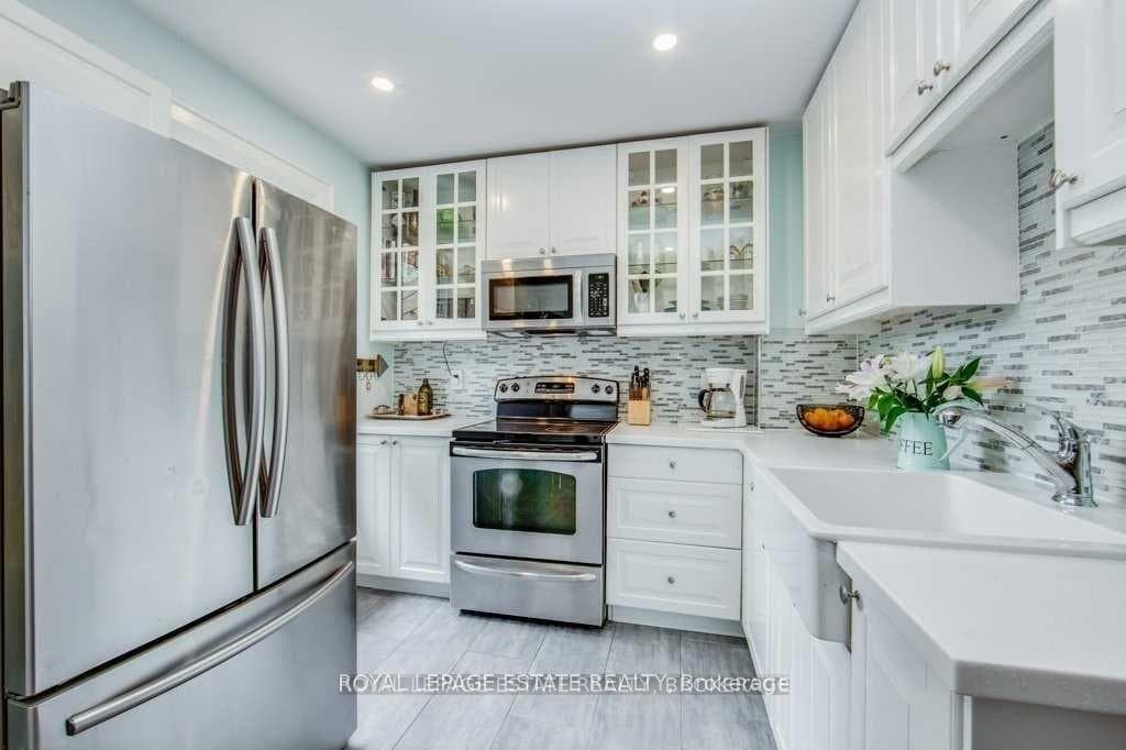 155 Harding Boulevard photo 6