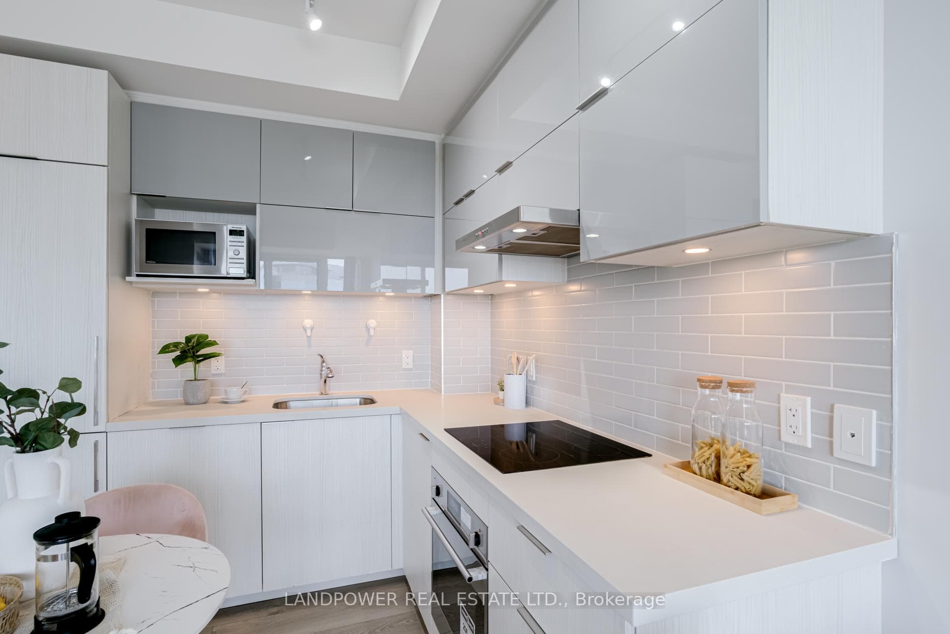 10 Rouge Valley Drive Unit 611A photo 11