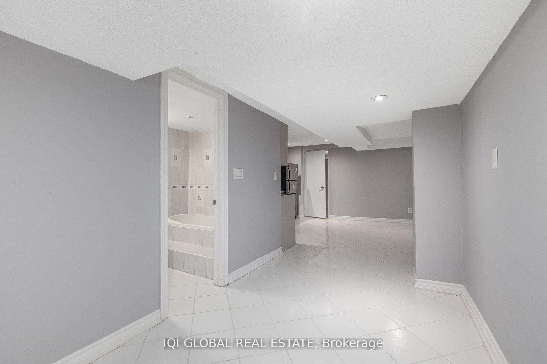 4180 Sugarbush Road photo 28