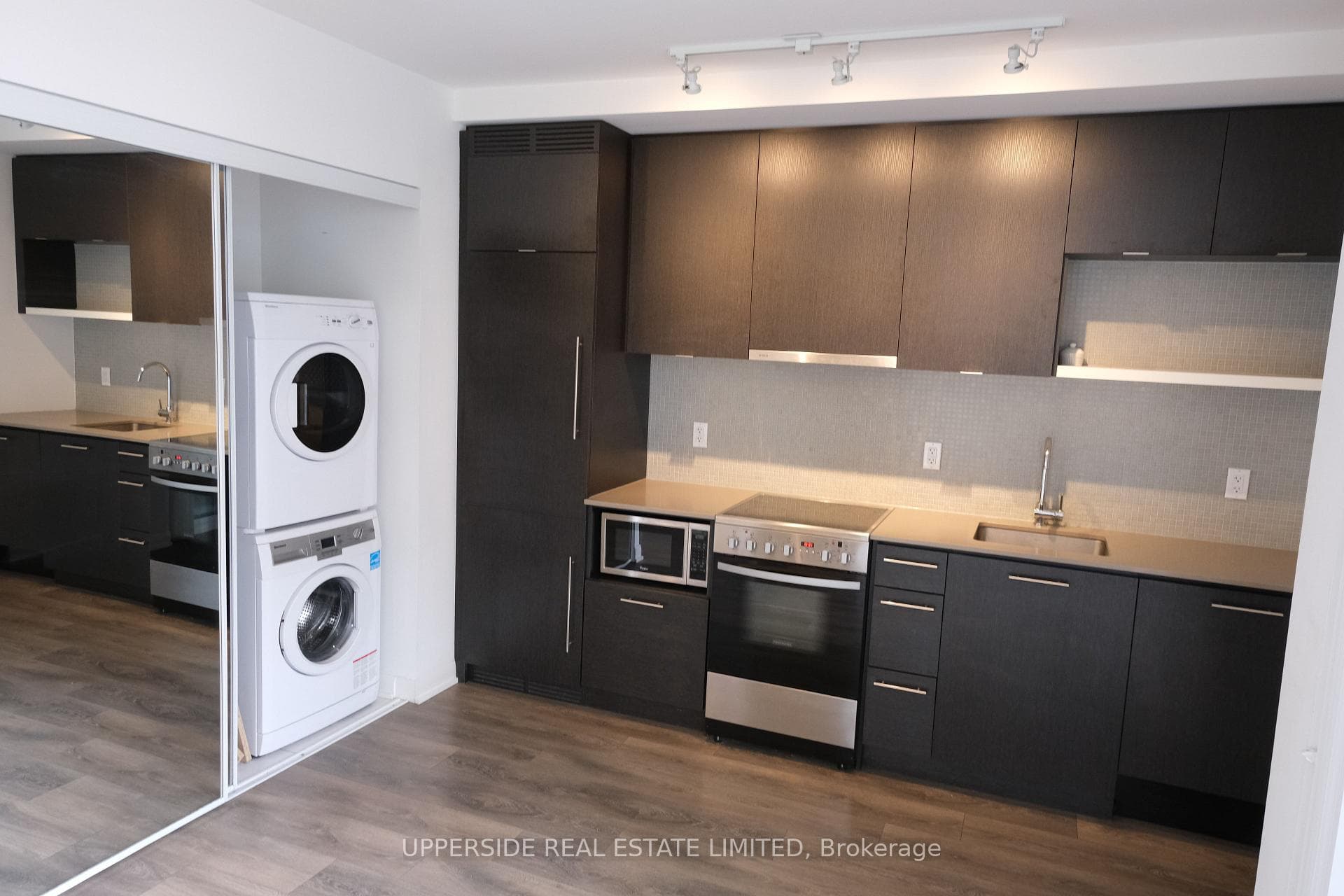435 Richmond Street Unit 1410 photo 3