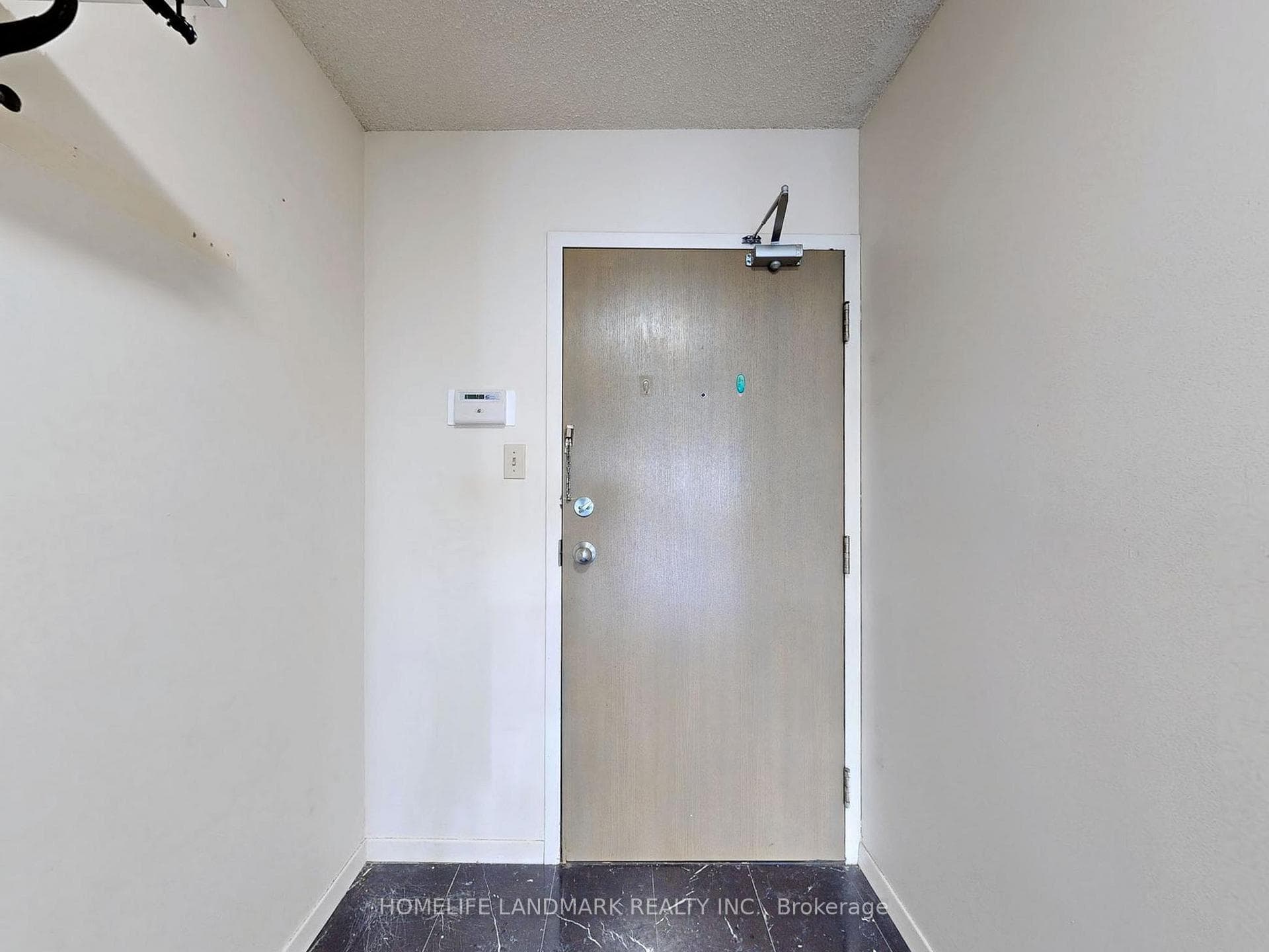 1001 Bay Street Unit 701 photo 5