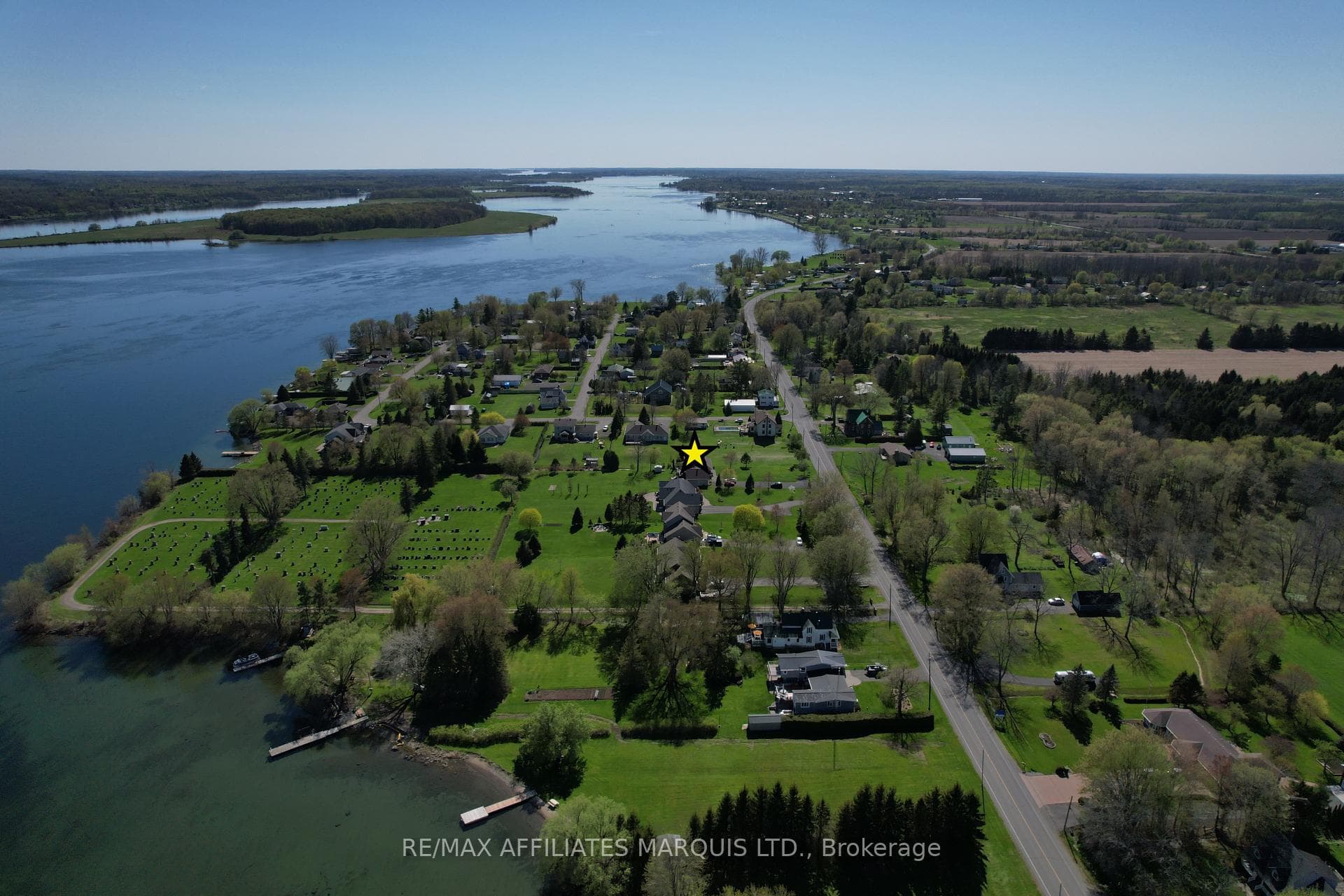 12118 Lakeshore Drive photo 16
