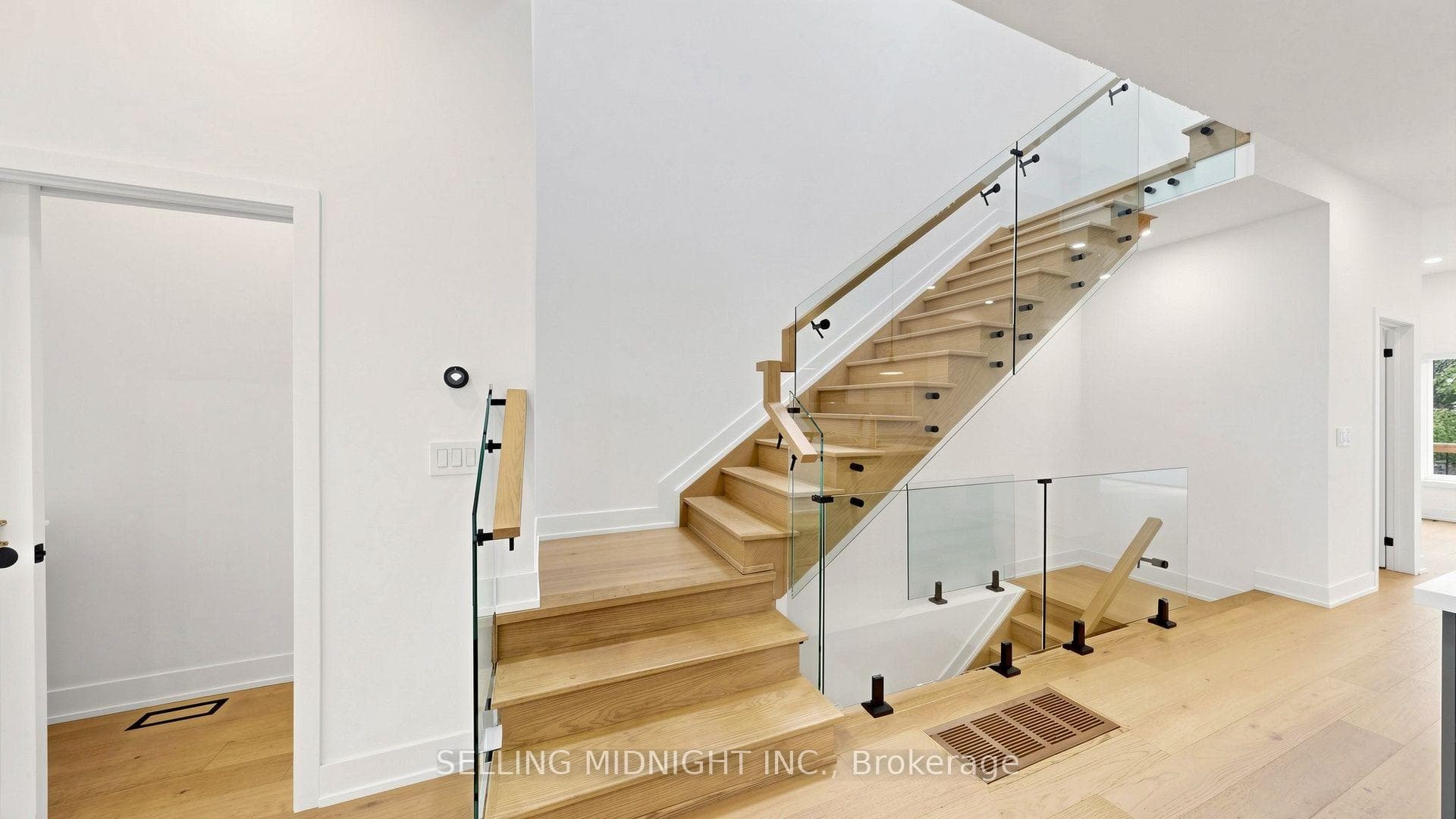 42 Guthrie Avenue photo 20