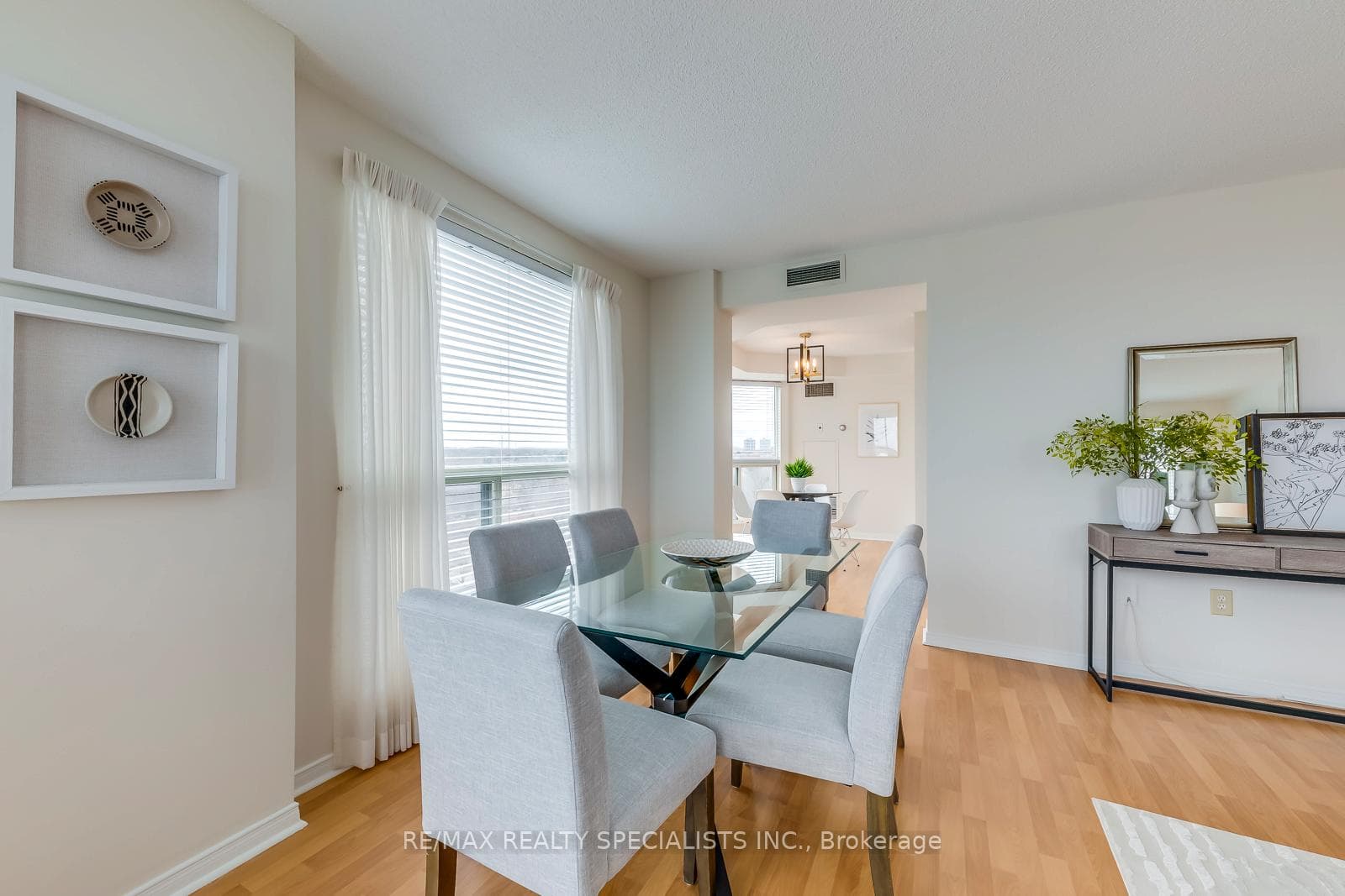 Living/ dining space to kitchen eating area