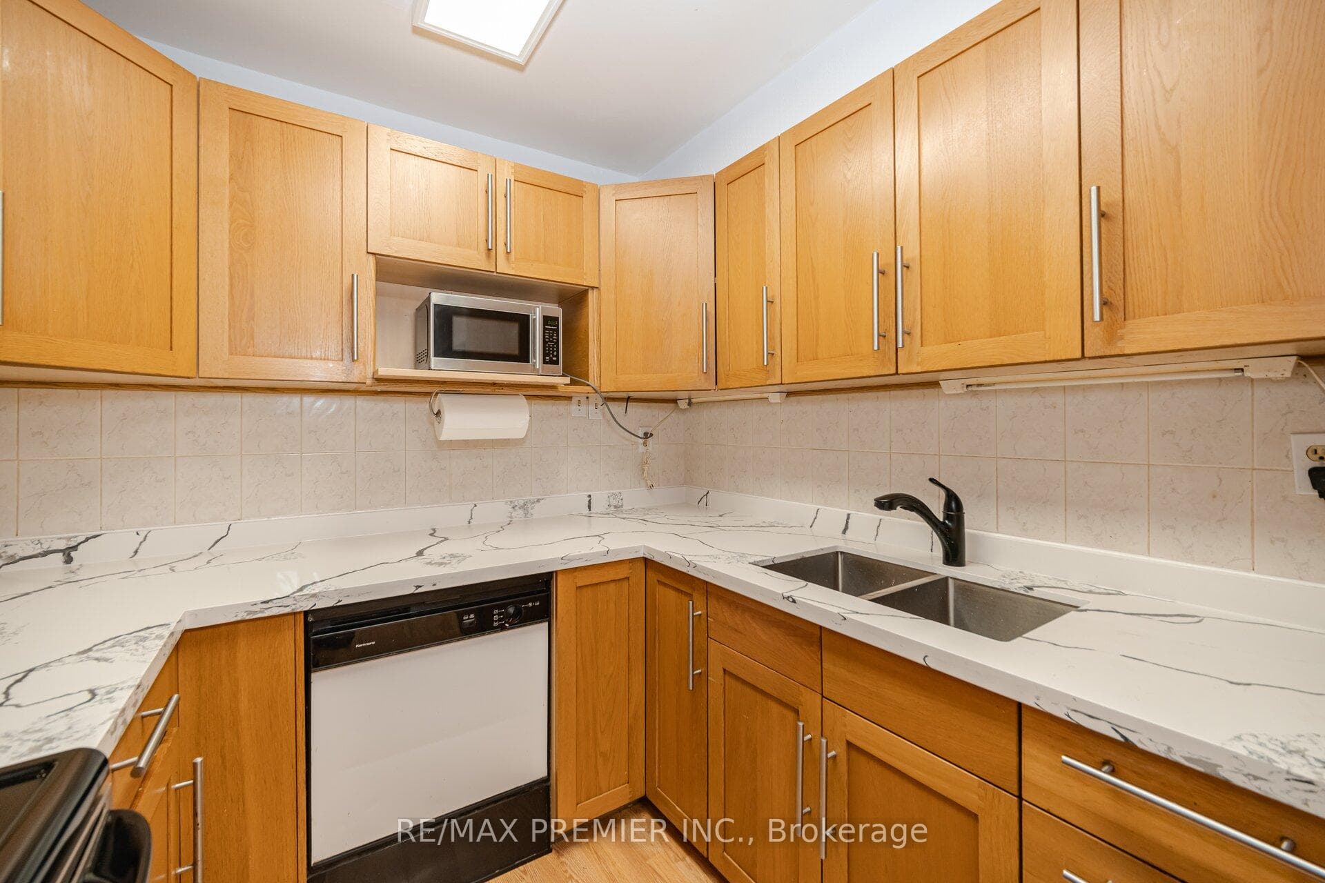 61 Richview Road Unit 2003 photo 13