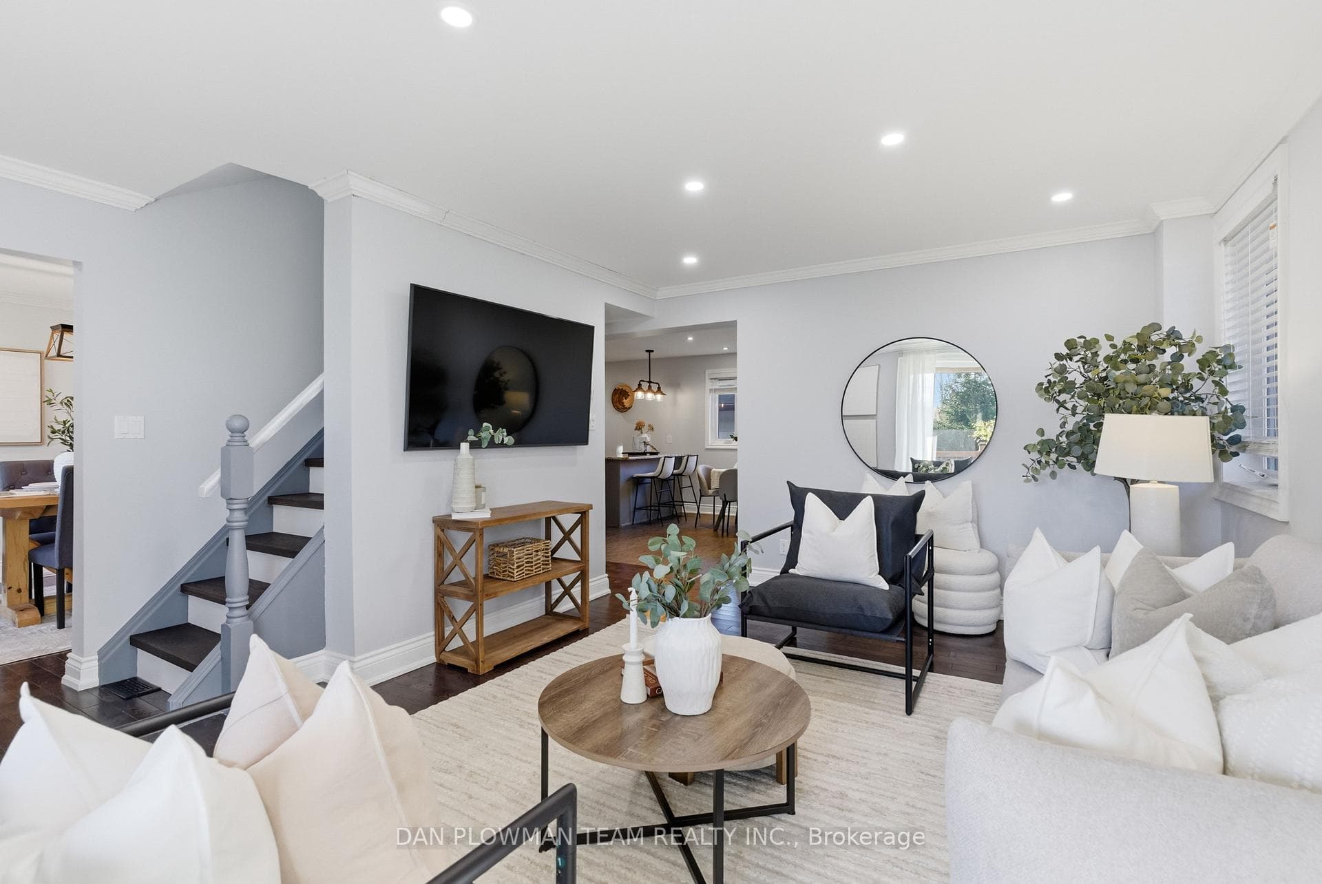 2502 Rundle Road photo 14
