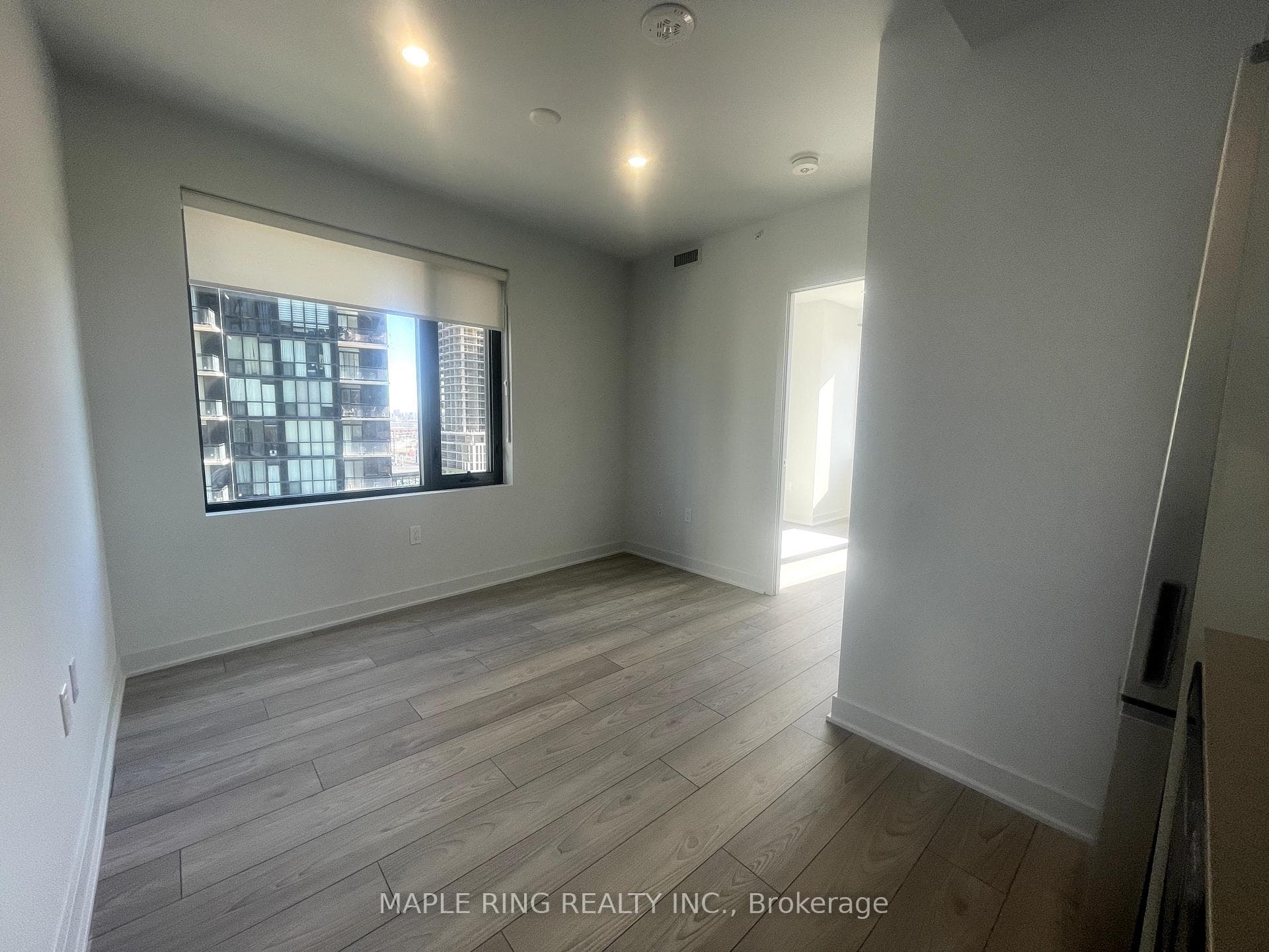 2920 Highway 7 Road Unit 1007 photo 9