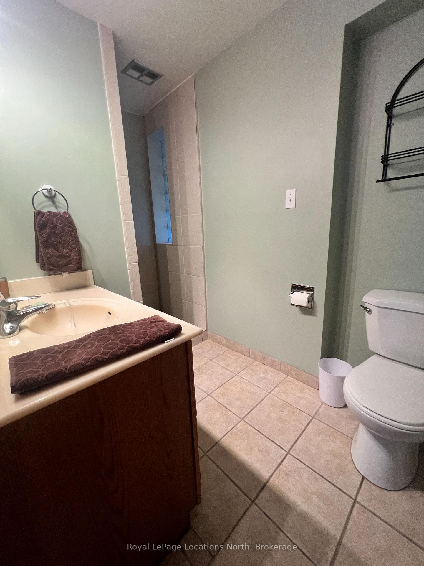 145708 GREY RD 12 Road photo 8