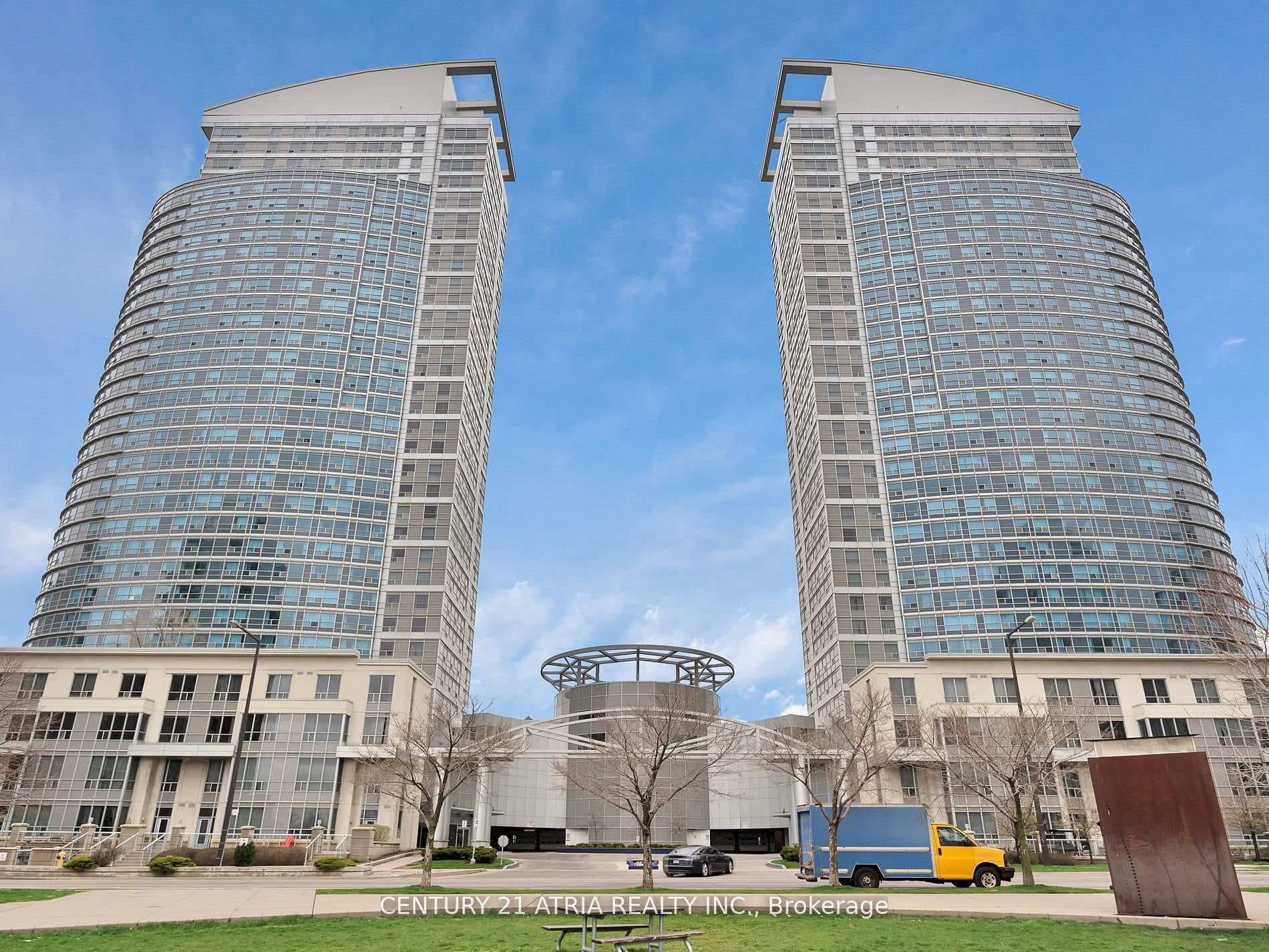 38 lee centre Drive Unit 3315 photo 1