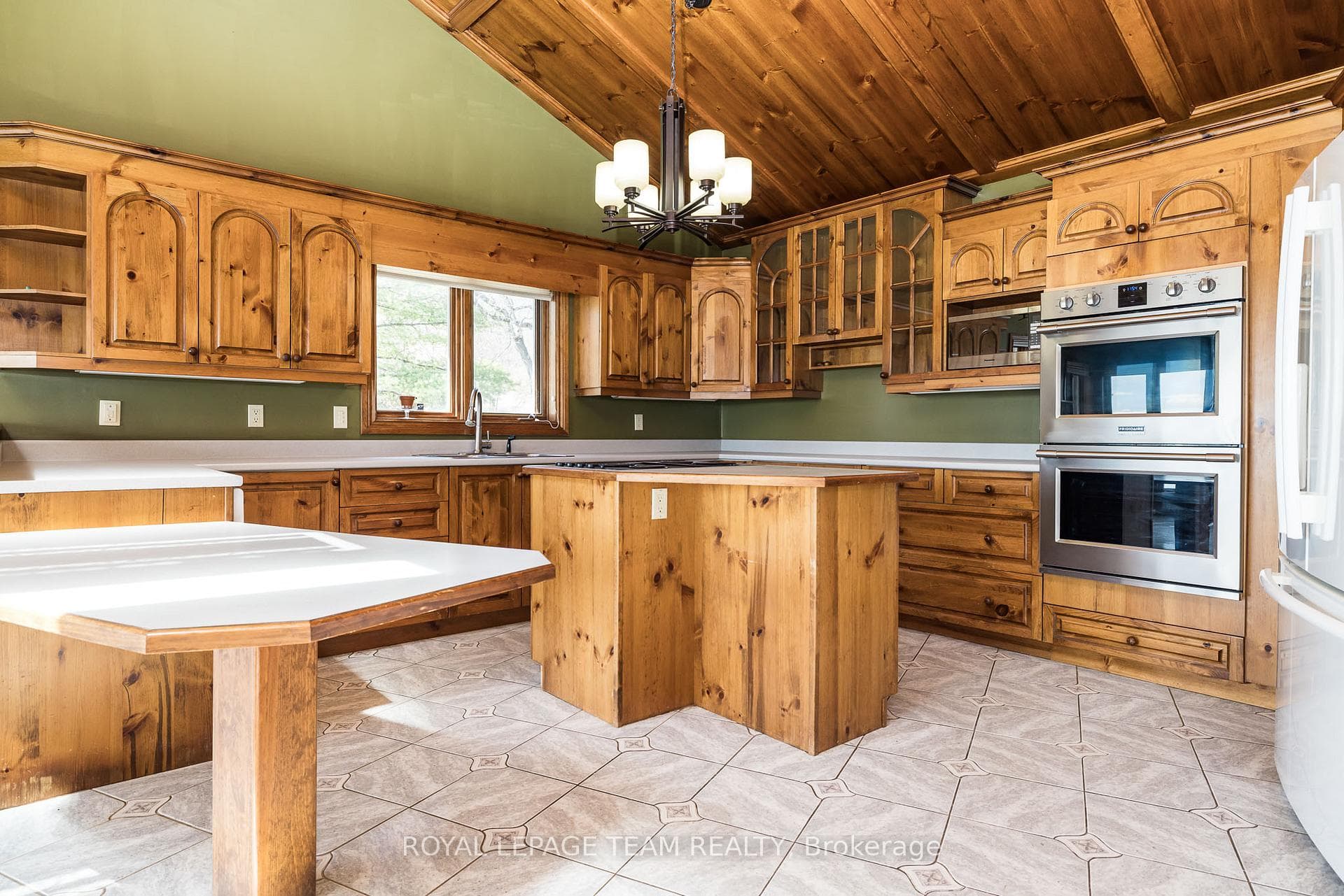 605 Big Rideau North Shore Road photo 9