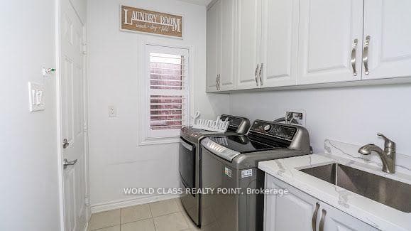 967 Barton Way photo 8