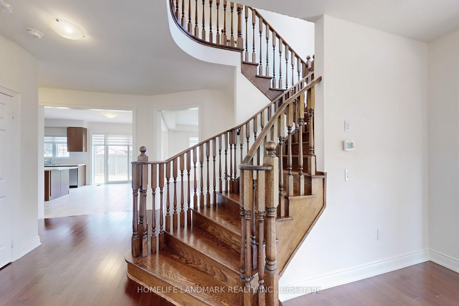 1533 Devine Point photo 26