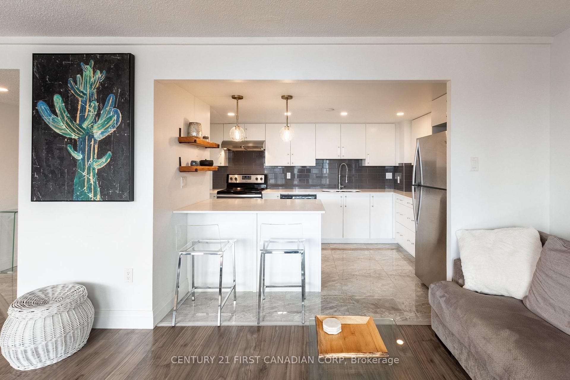 600 Talbot Street Unit 810 photo 19