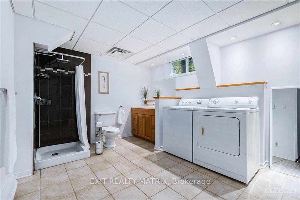 23 FLEURETTE Street photo 20
