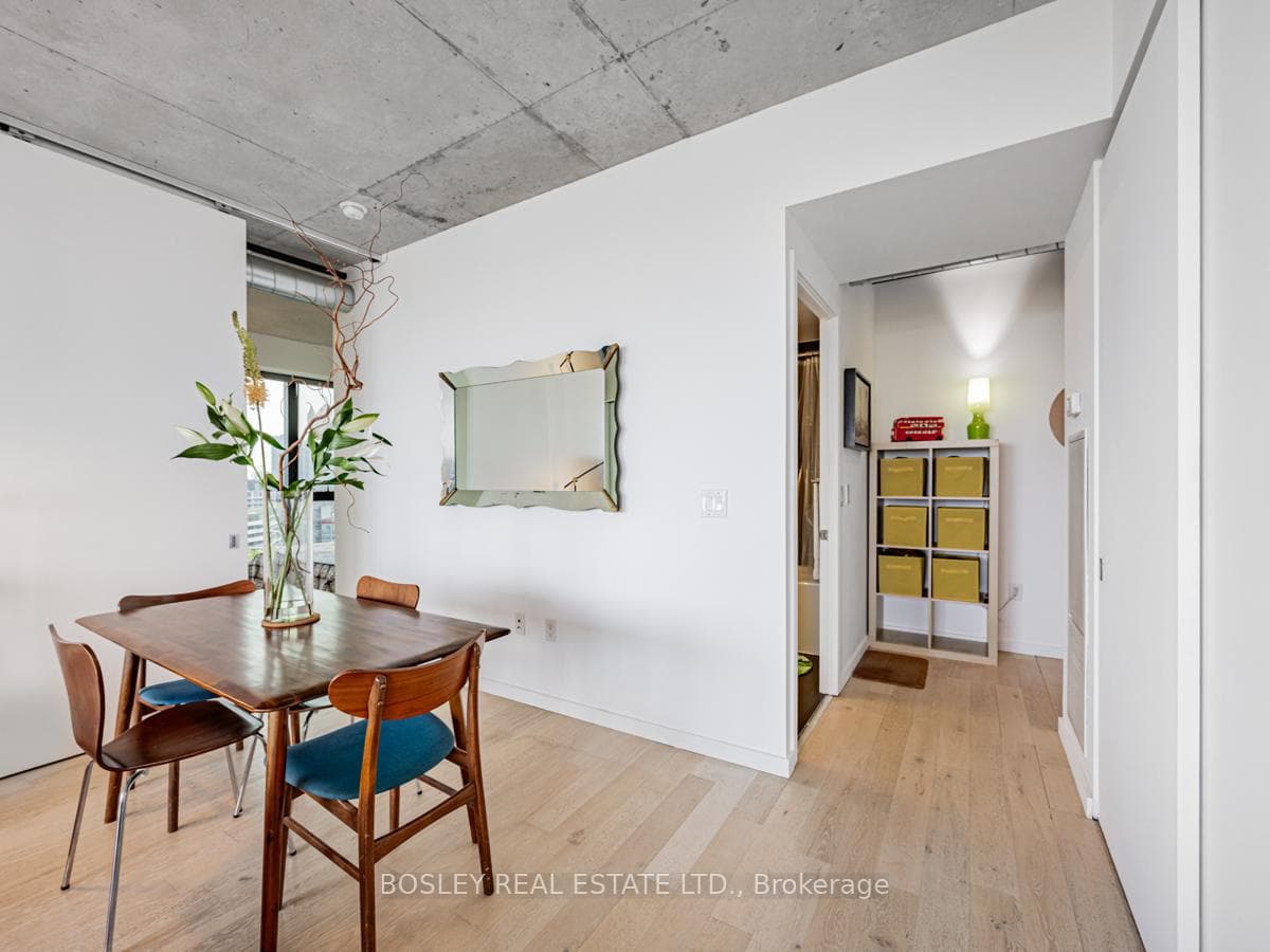 170 Bayview Avenue Unit 1509 photo 8