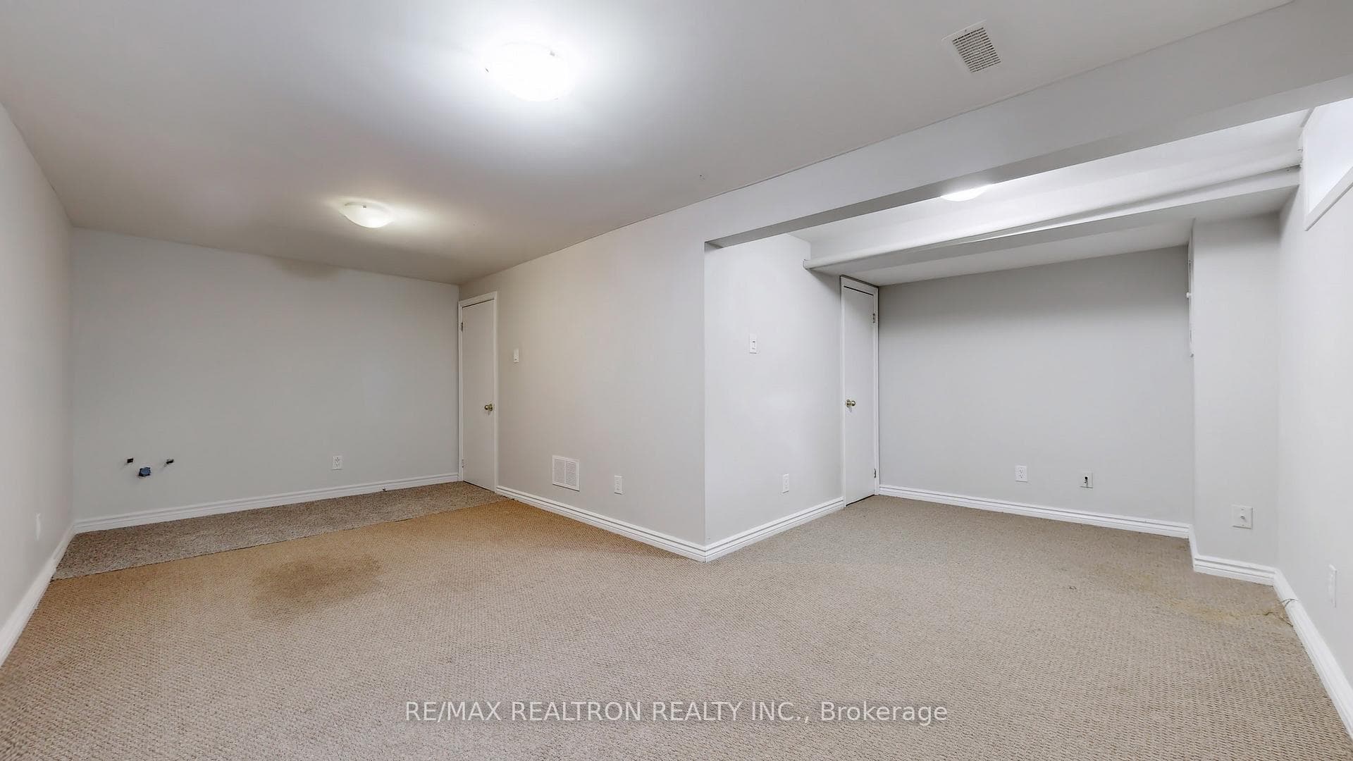 2079 The Collegeway Way Unit 60 photo 26
