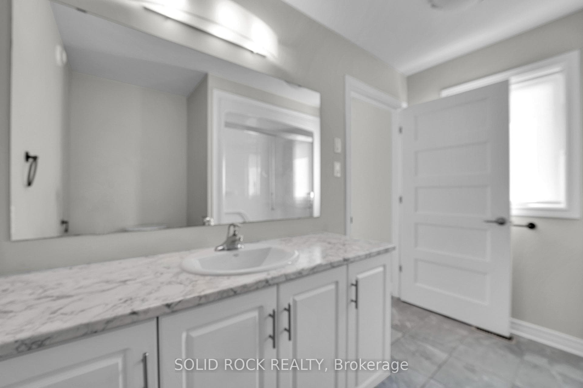 82 O'Donovan Drive photo 24