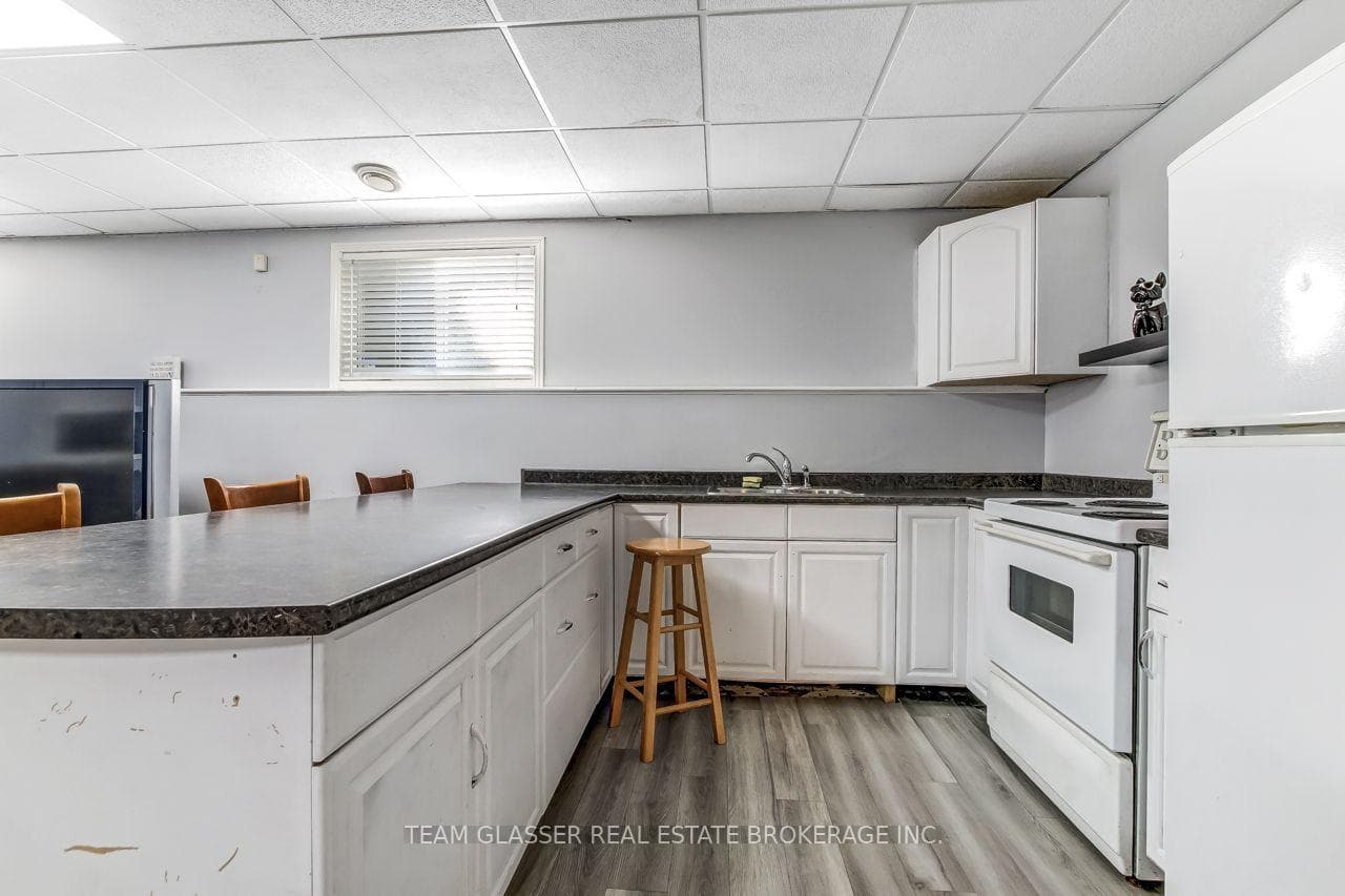 23999 Mayfair Road photo 27