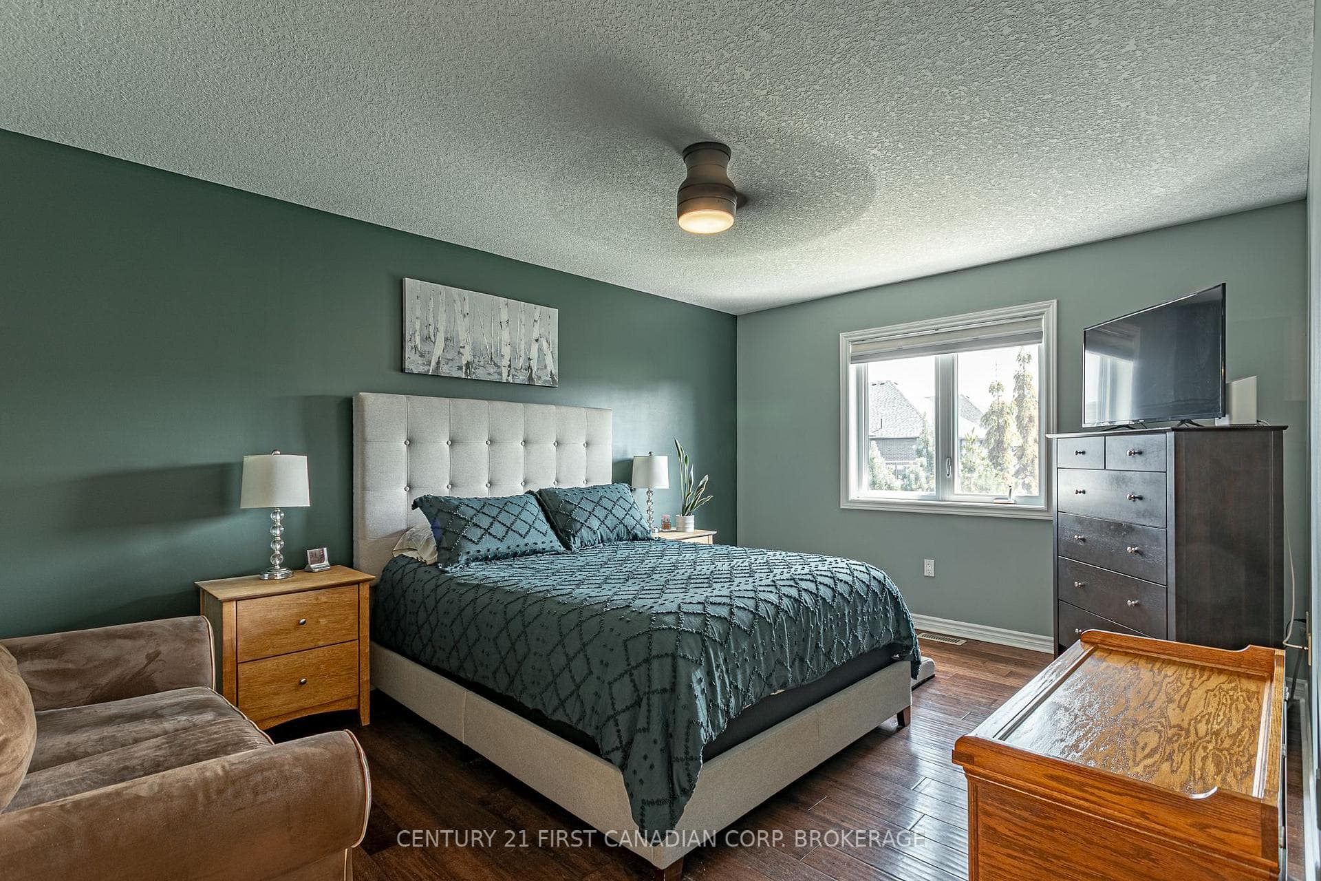 270 Boyd Boulevard photo 18