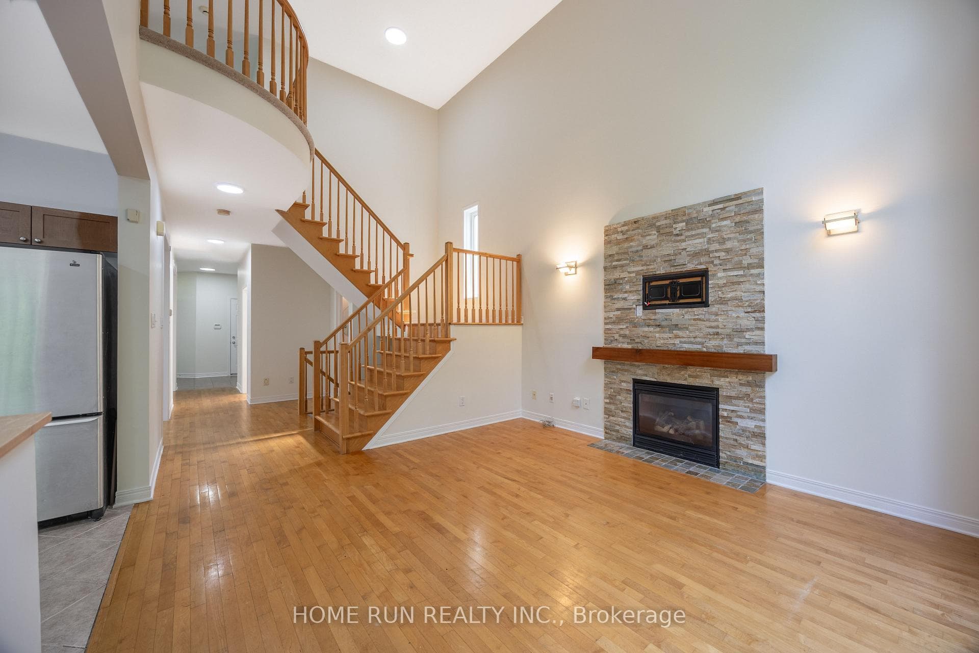 281 Goldridge Drive photo 20