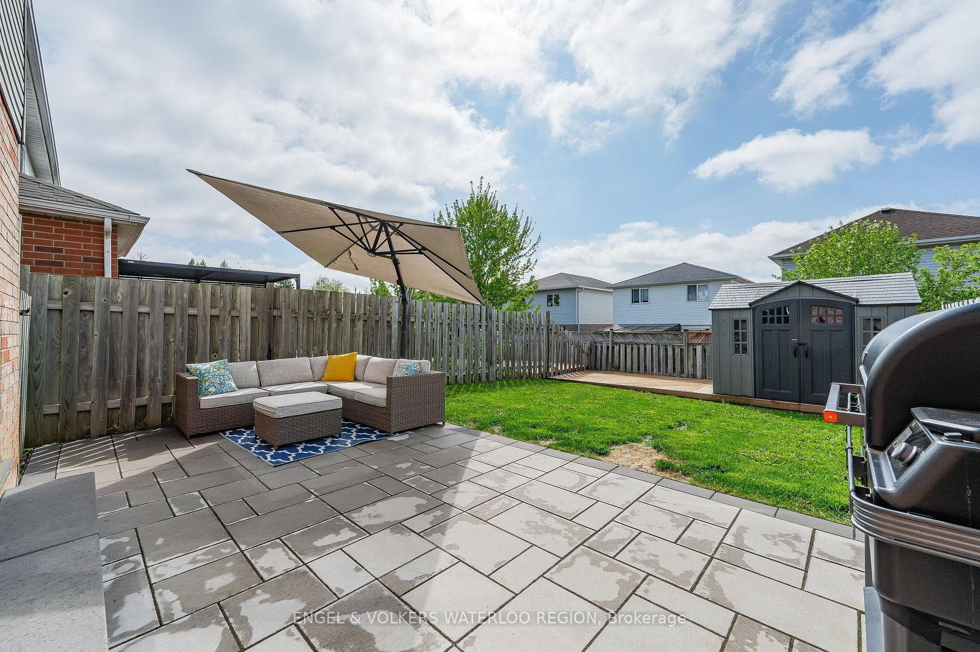 46 Hackberry Street photo 3