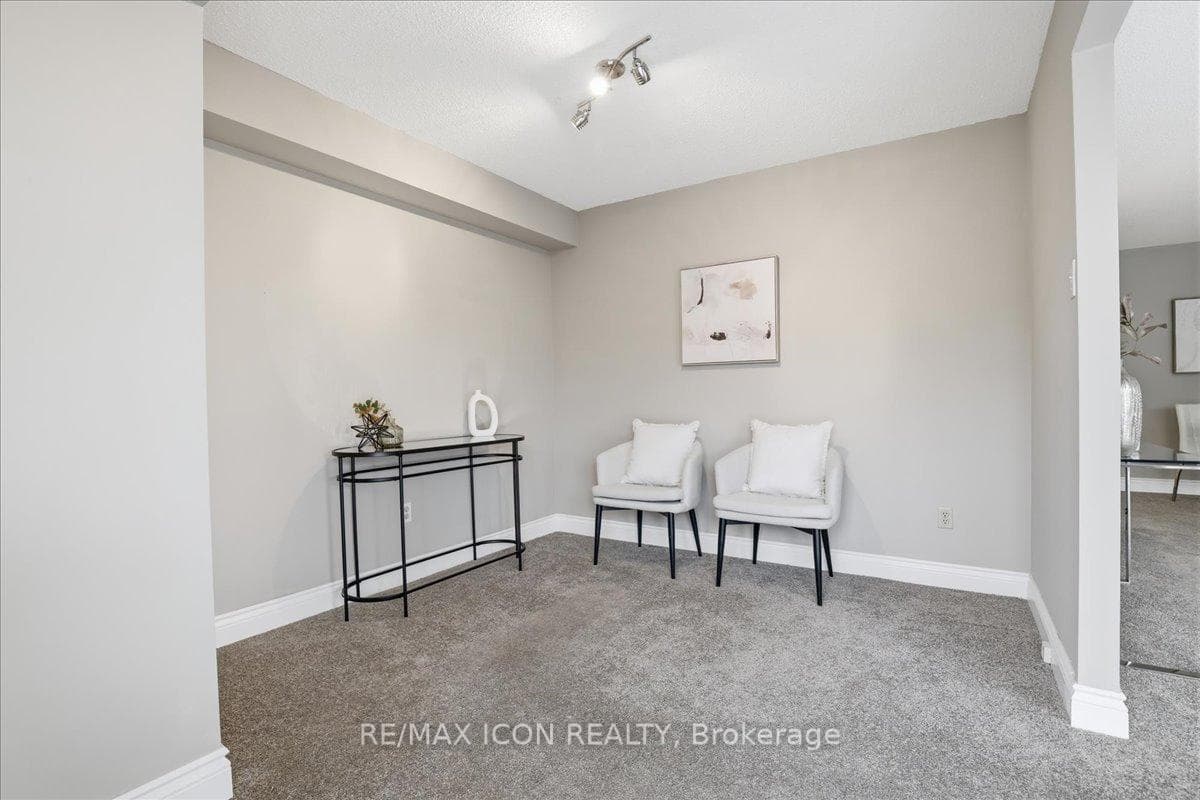265 Westcourt Place Unit 309 photo 16