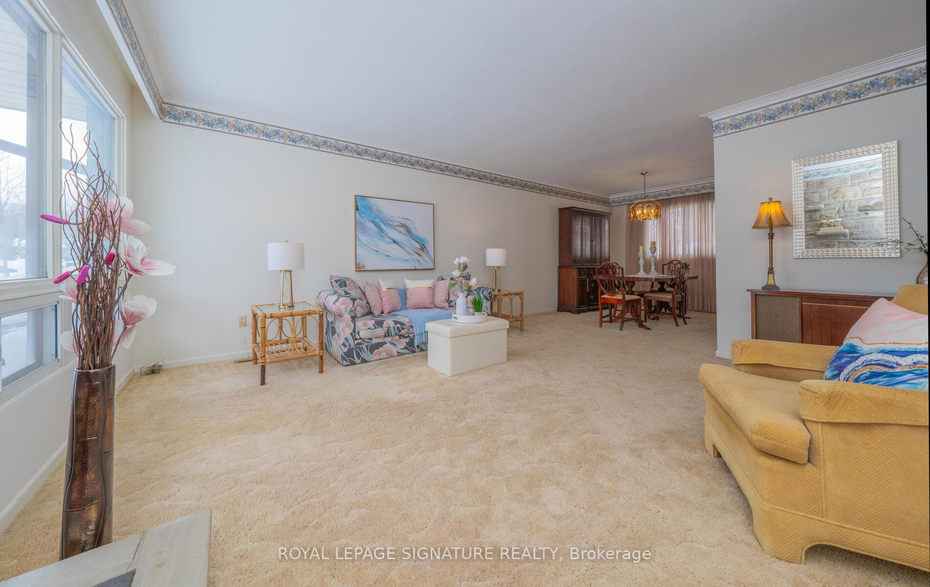 32 Sheldonbury Crescent photo 8