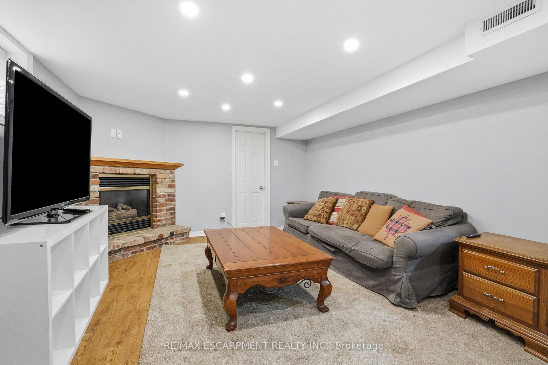 1642 King Street photo 29