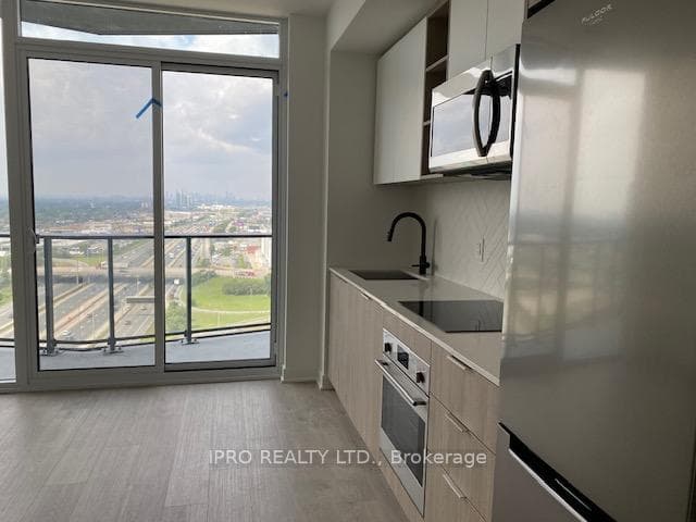 36 Zorra Street Unit 1810 photo 10