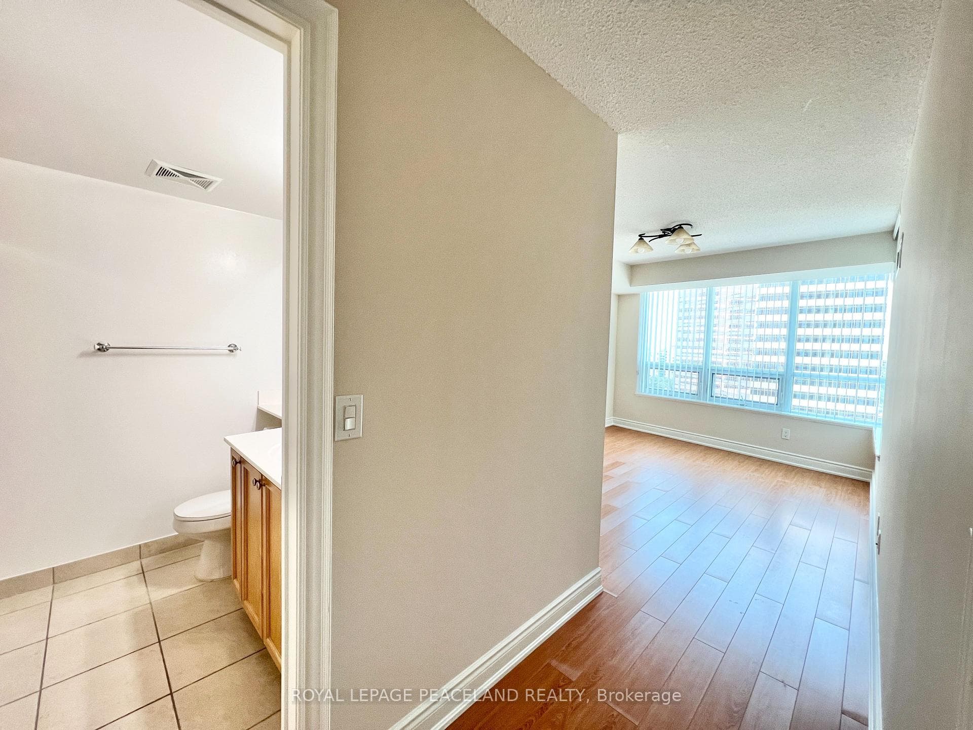 15 Greenview Avenue Unit 1404 photo 7