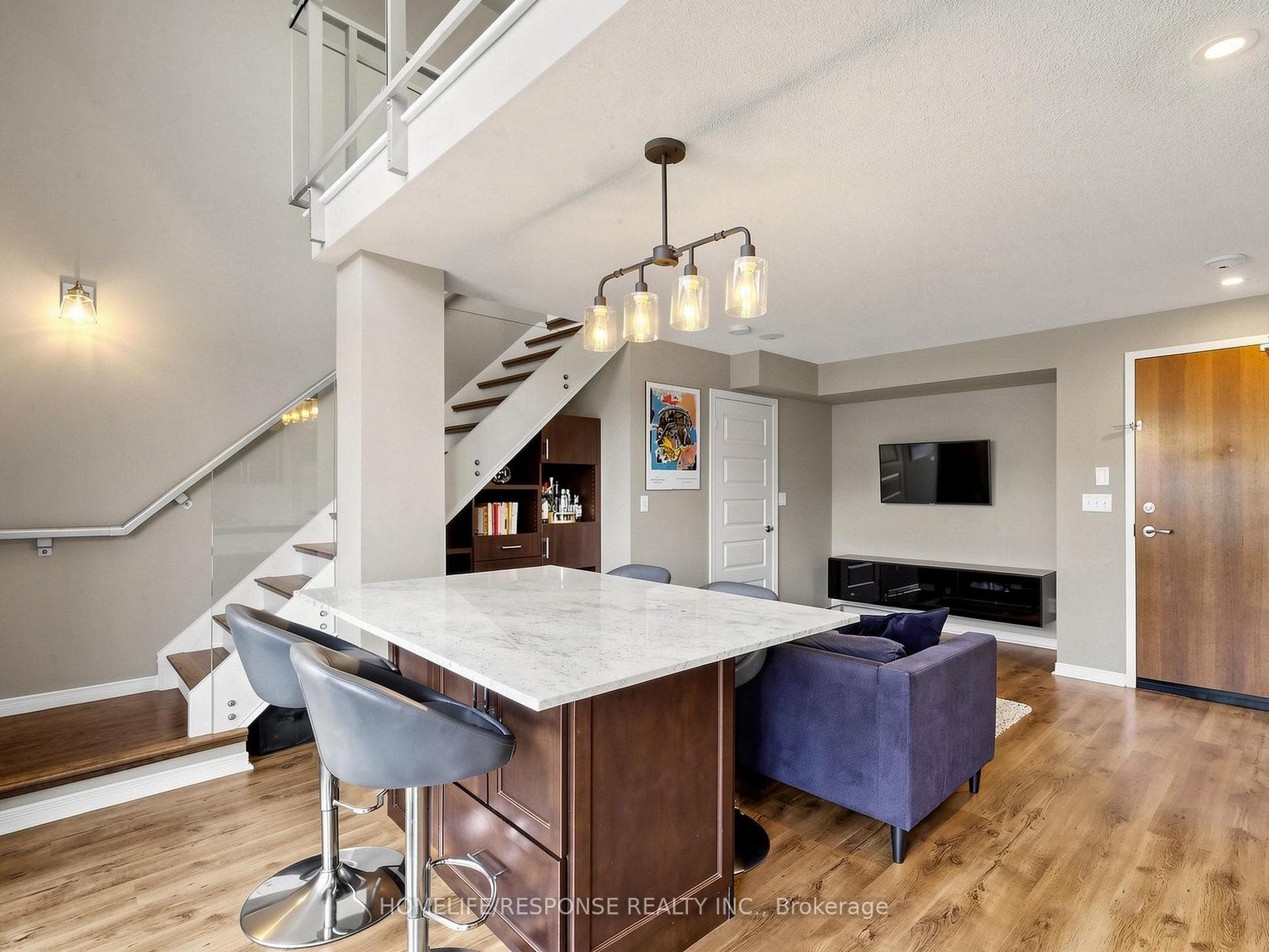 215 QUEEN Street Unit 225 photo 17