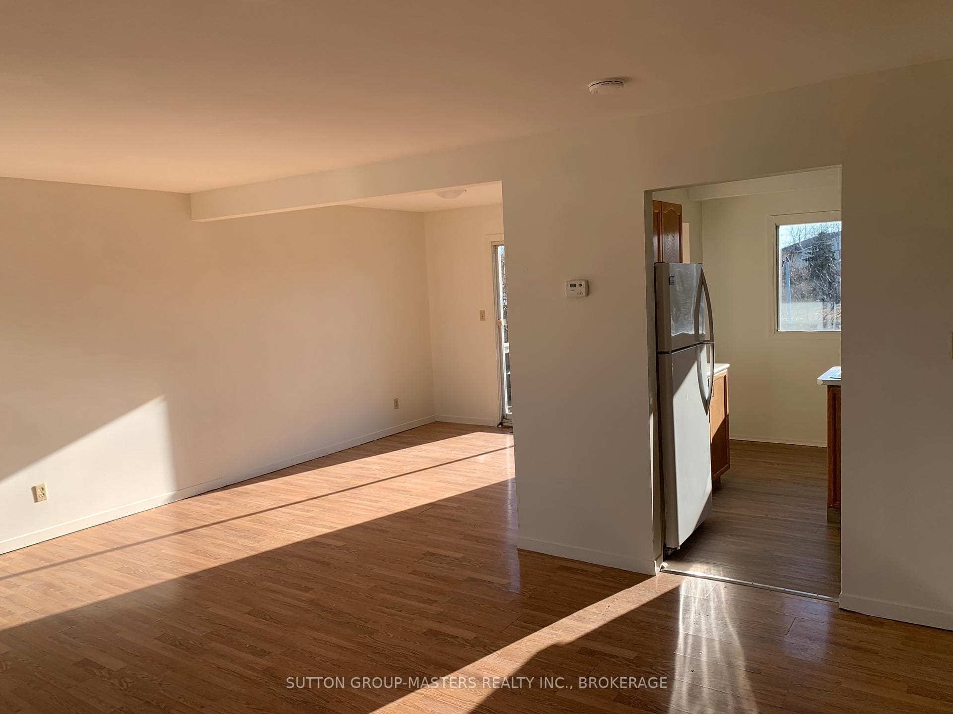 555 Davis Drive photo 2