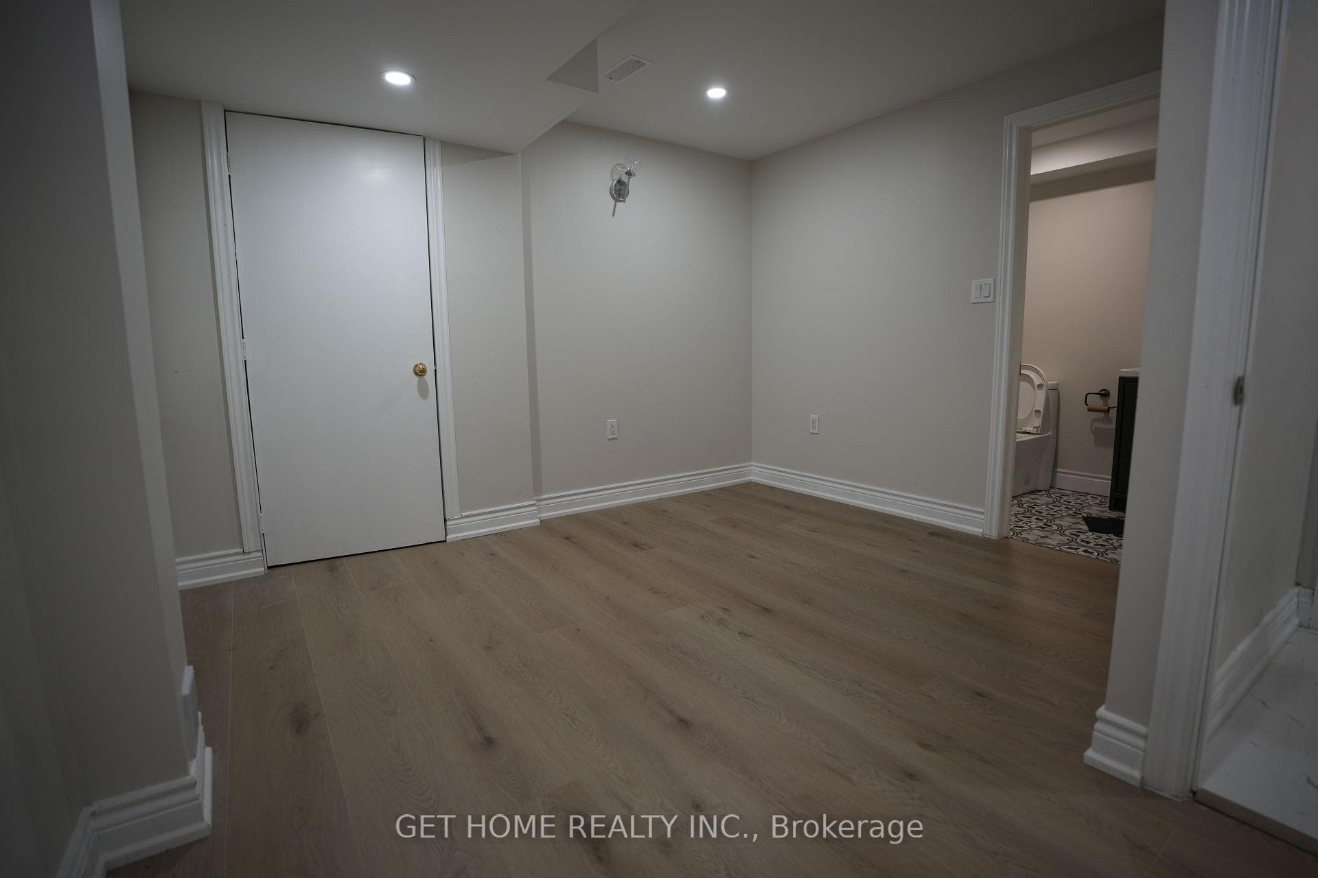 3232 Raindance Crescent Unit Basement photo 6